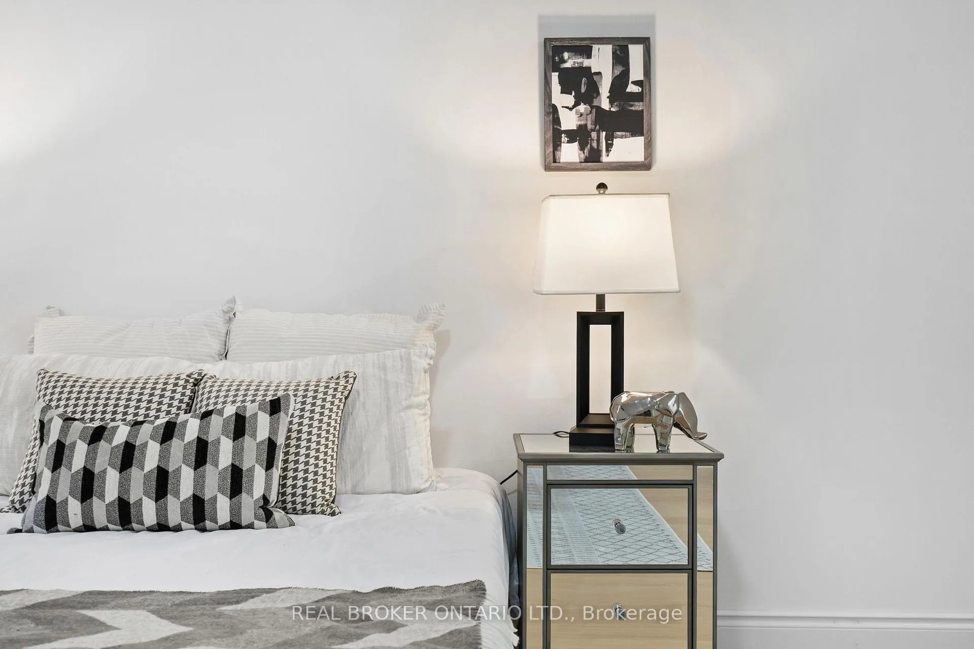 Photo 31 of 21 Spring Meadow Avenue, Markham, Cornell — HOMEH