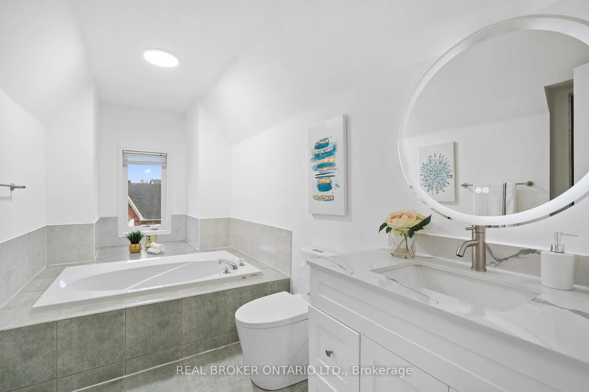 Photo 35 of 21 Spring Meadow Avenue, Markham, Cornell — HOMEH