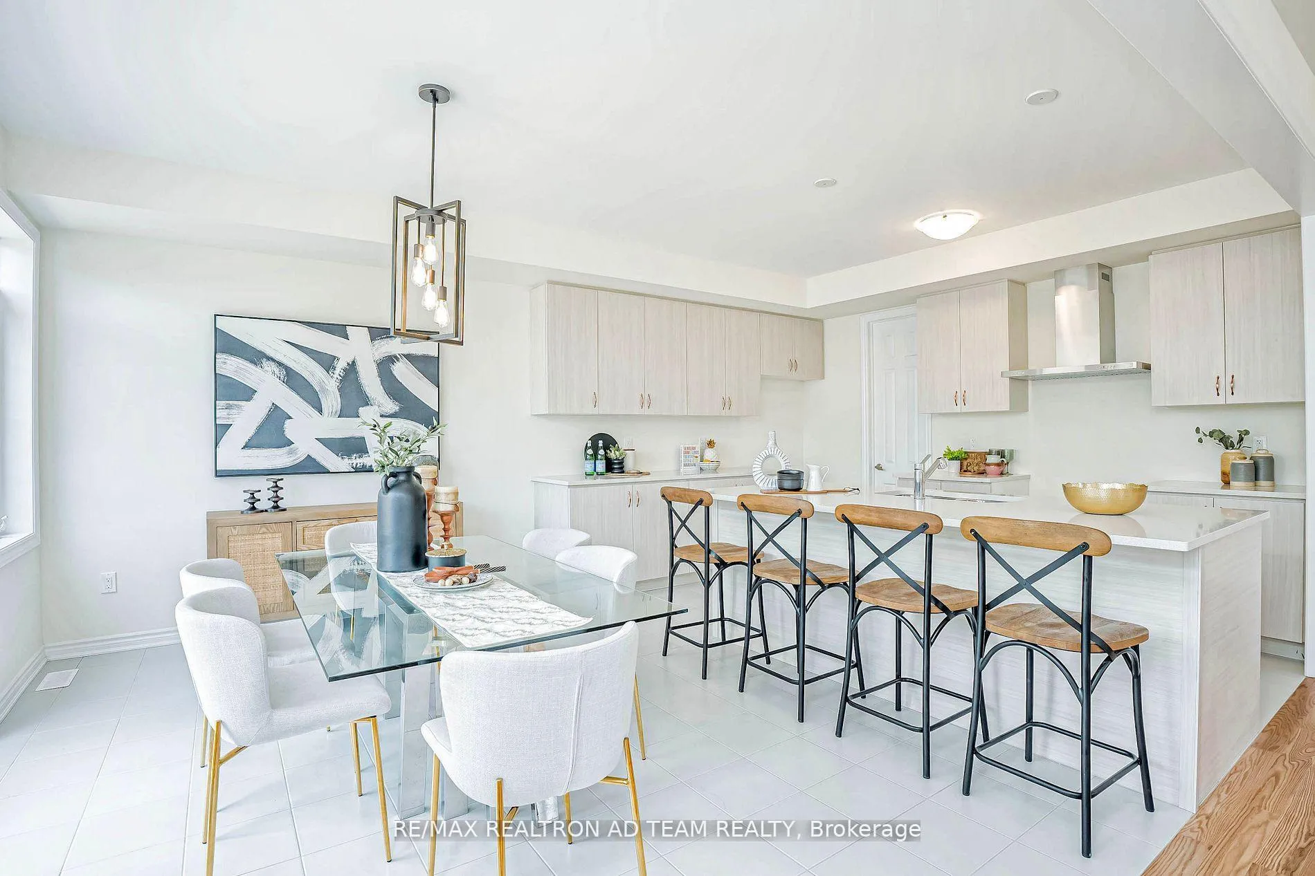 Photo 14 of 2 Waterfront Crescent, Whitby, Port Whitby — HOMEH