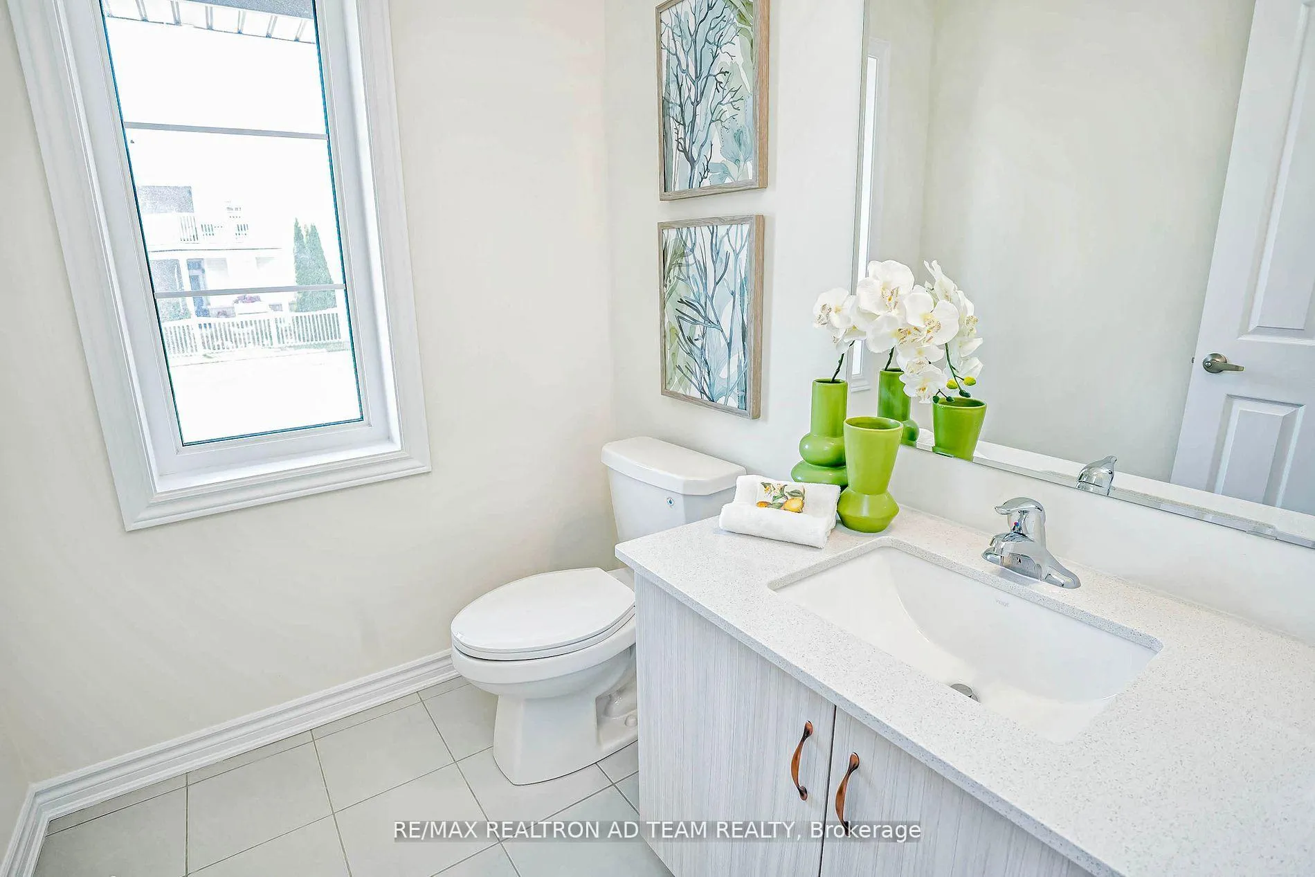 Photo 19 of 2 Waterfront Crescent, Whitby, Port Whitby — HOMEH