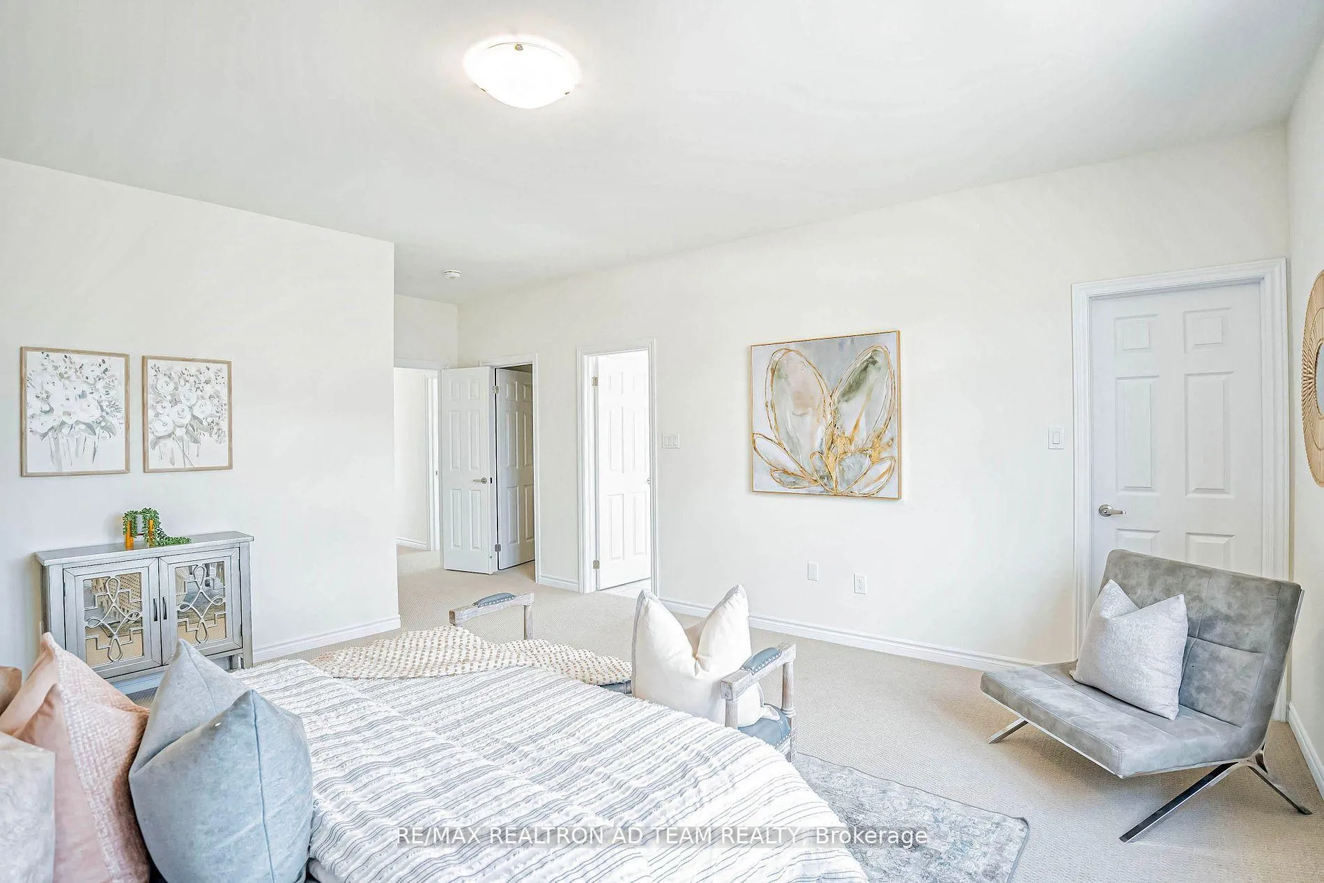 Photo 24 of 2 Waterfront Crescent, Whitby, Port Whitby — HOMEH