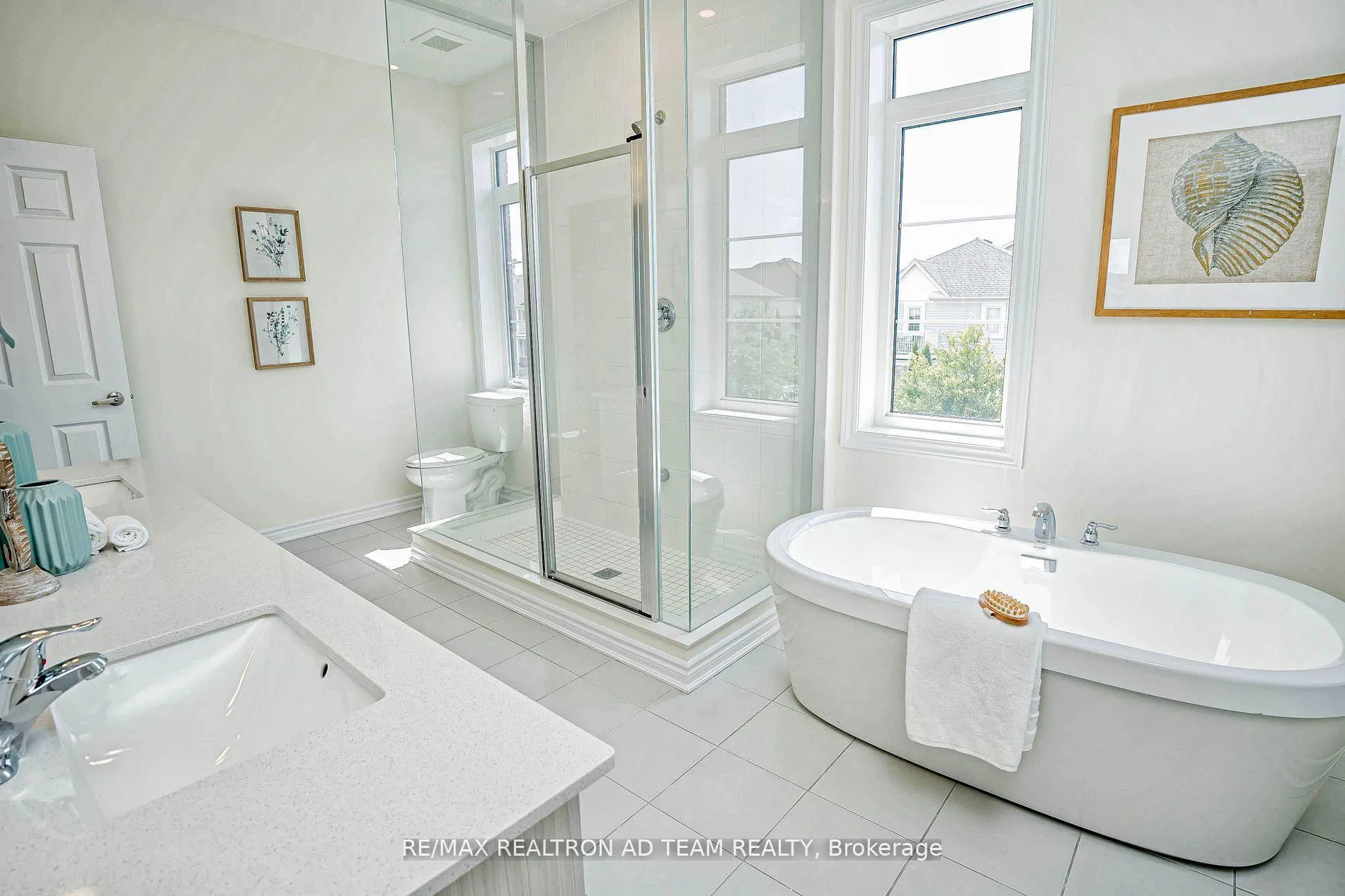 Photo 25 of 2 Waterfront Crescent, Whitby, Port Whitby — HOMEH