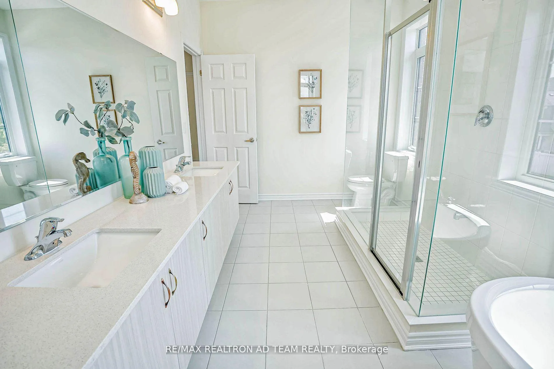 Photo 26 of 2 Waterfront Crescent, Whitby, Port Whitby — HOMEH