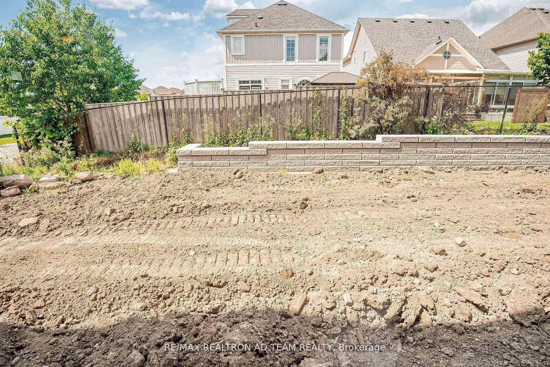 Photo 38 of 2 Waterfront Crescent, Whitby, Port Whitby — HOMEH