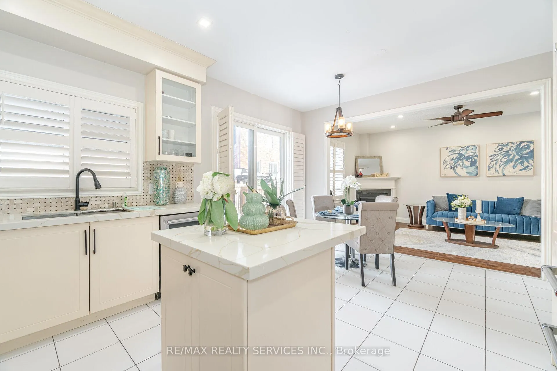 Photo 18 of 30 Blackberry Valley Crescent, Caledon, Rural Caledon — HOMEH