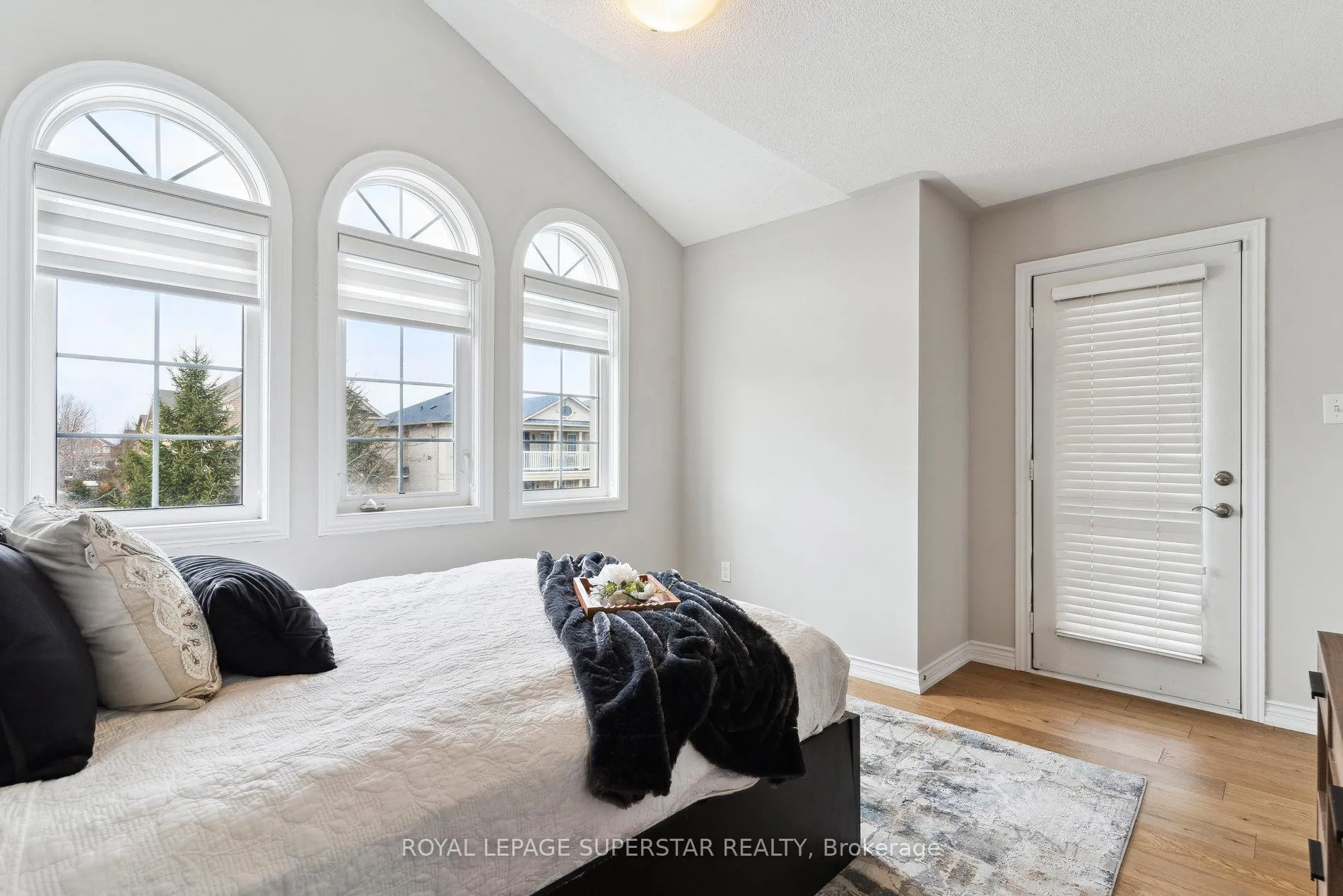Photo 37 of 108 Daiseyfield Crescent, Vaughan, Vellore Village — HOMEH