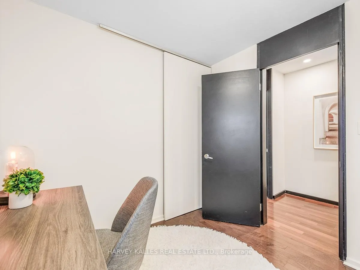 Photo 19 of 2053 Gerrard Street E, Toronto, East End-Danforth — HOMEH
