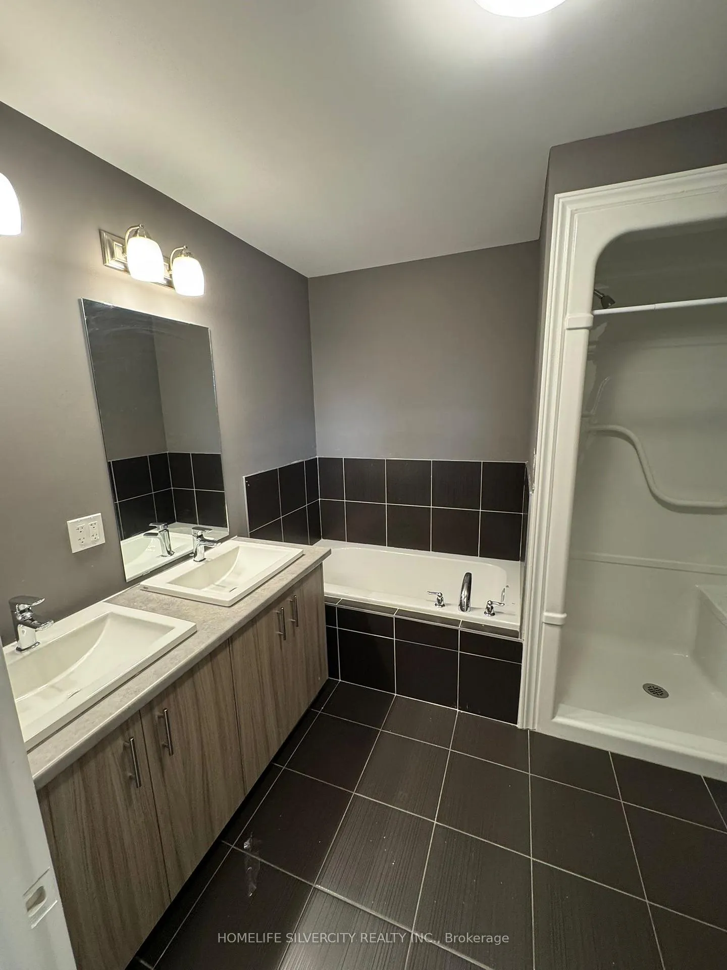 Photo 11 of 25 Mclaughlin Street, Welland, Lincoln/Crowland — HOMEH