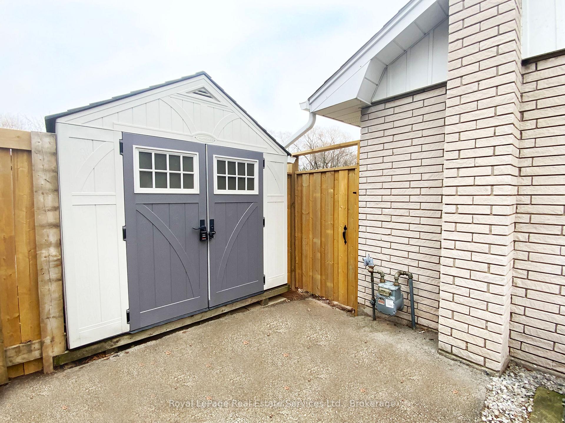 Photo 3 of 395 Erindale Drive, Burlington, Appleby — HOMEH