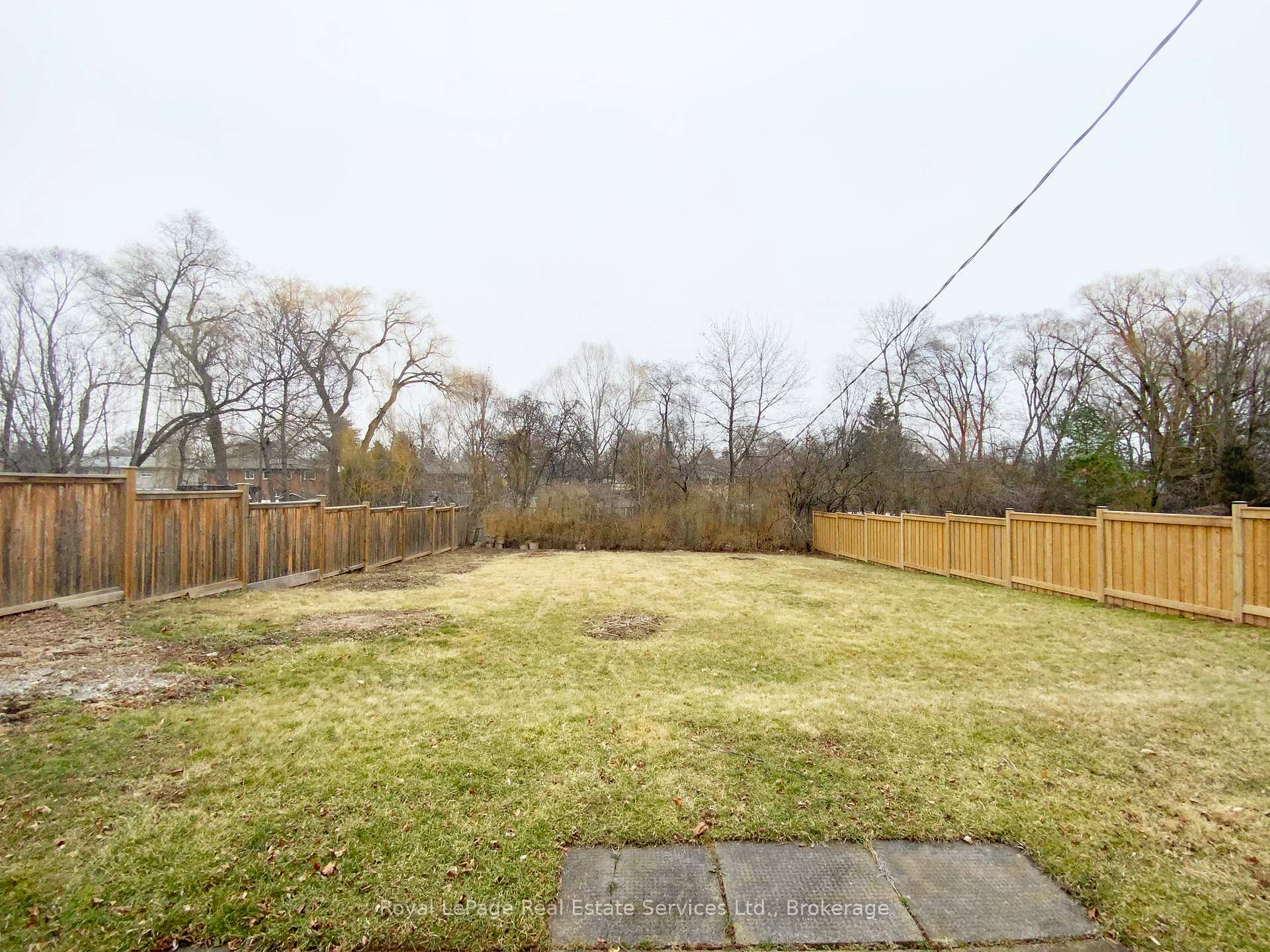 Photo 4 of 395 Erindale Drive, Burlington, Appleby — HOMEH