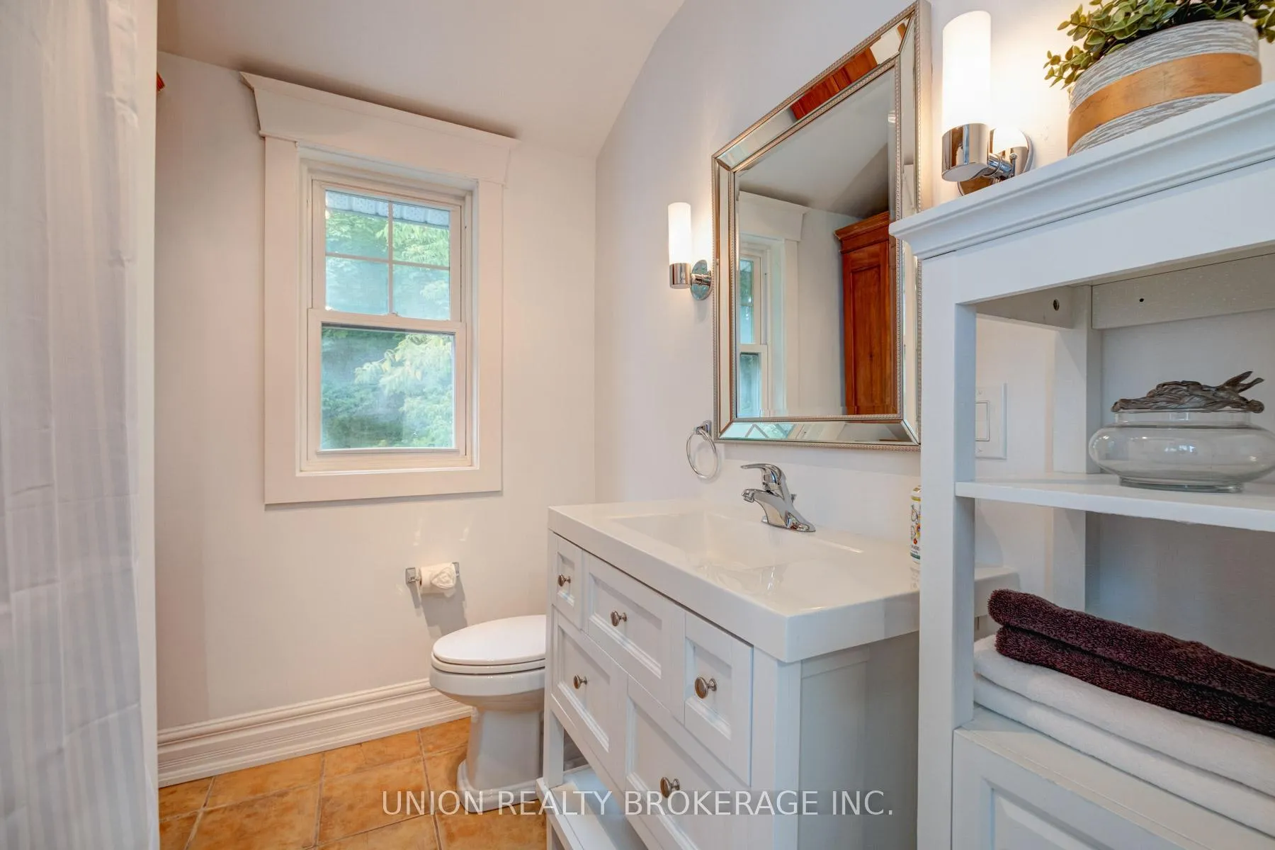 Photo 17 of 528 Strathmore Boulevard, Toronto, Danforth — HOMEH
