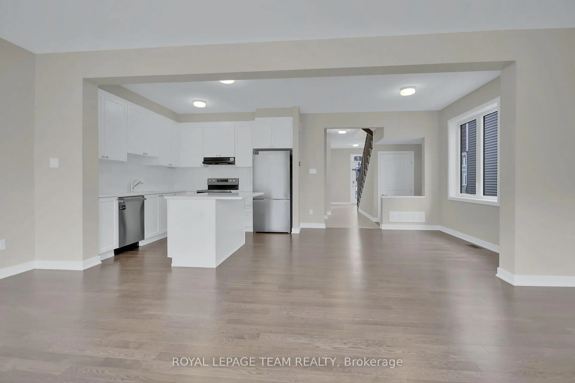 Photo 25 of 662 Bronze Copper Crescent, Ottawa, Goulbourn Twp From Franktown Rd/South To Rideau — HOMEH
