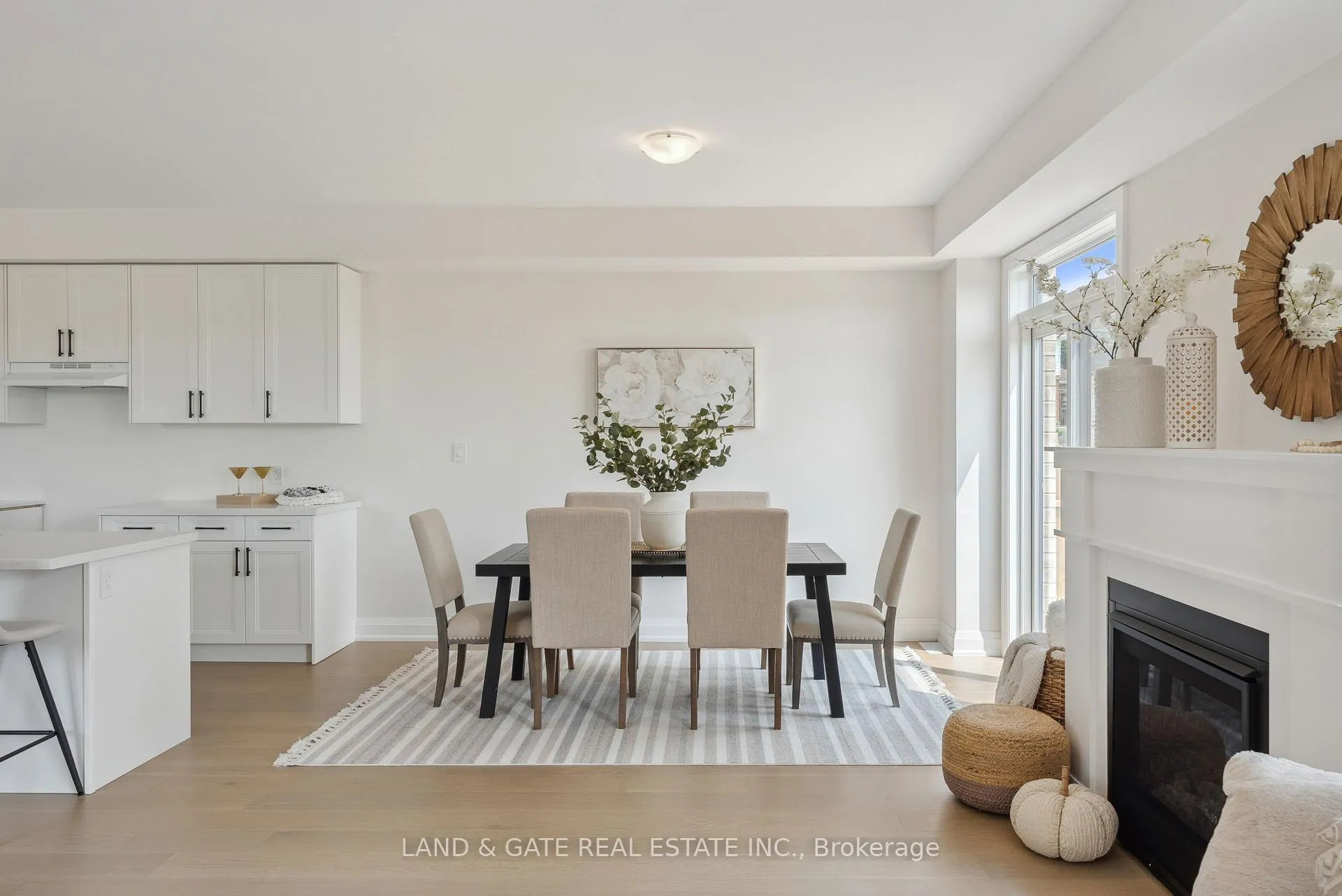 Photo 9 of 993 Queensdale Avenue, Oshawa, Donevan — HOMEH