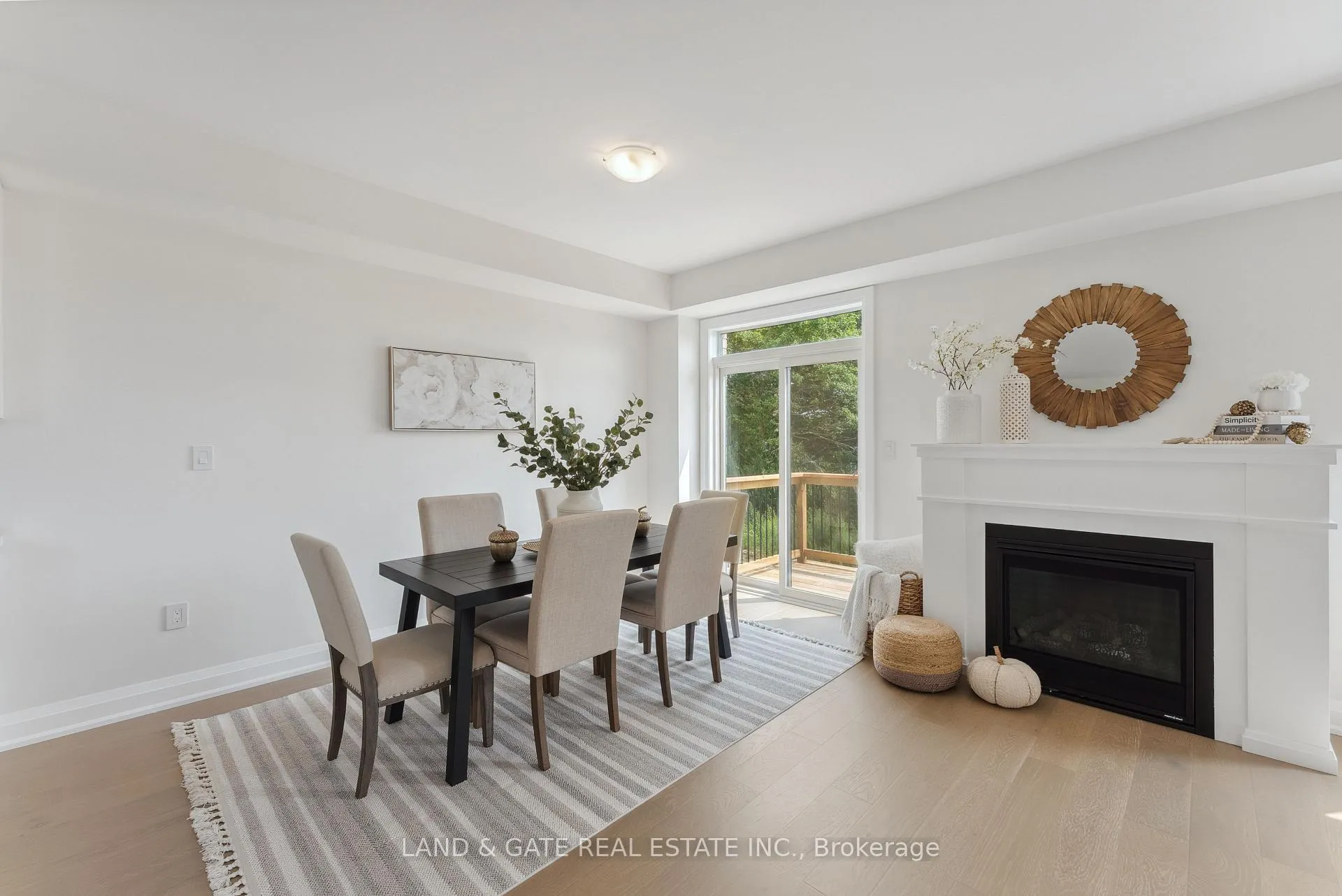 Photo 10 of 993 Queensdale Avenue, Oshawa, Donevan — HOMEH
