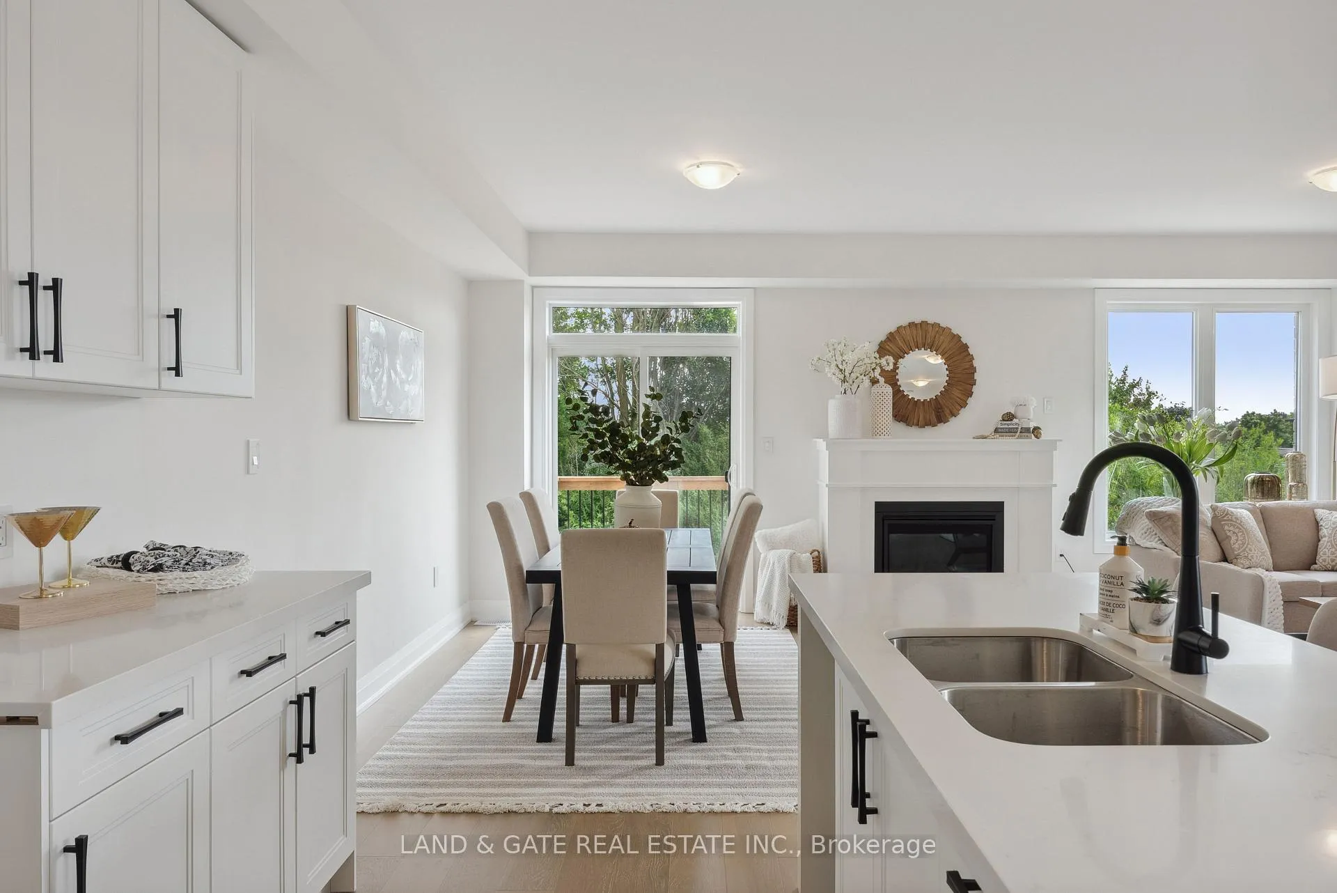 Photo 17 of 993 Queensdale Avenue, Oshawa, Donevan — HOMEH