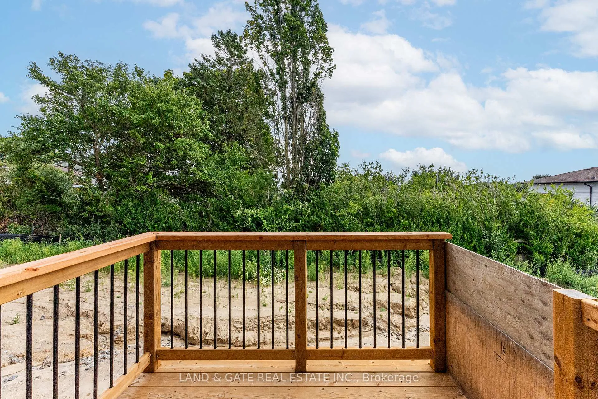 Photo 38 of 993 Queensdale Avenue, Oshawa, Donevan — HOMEH
