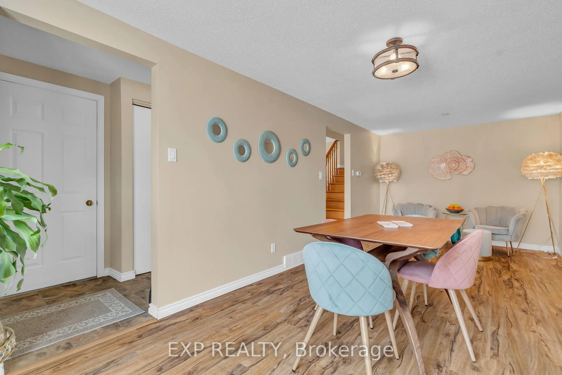 Photo 5 of Unit Unit A, 669 Pinerow Crescent, Waterloo — HOMEH