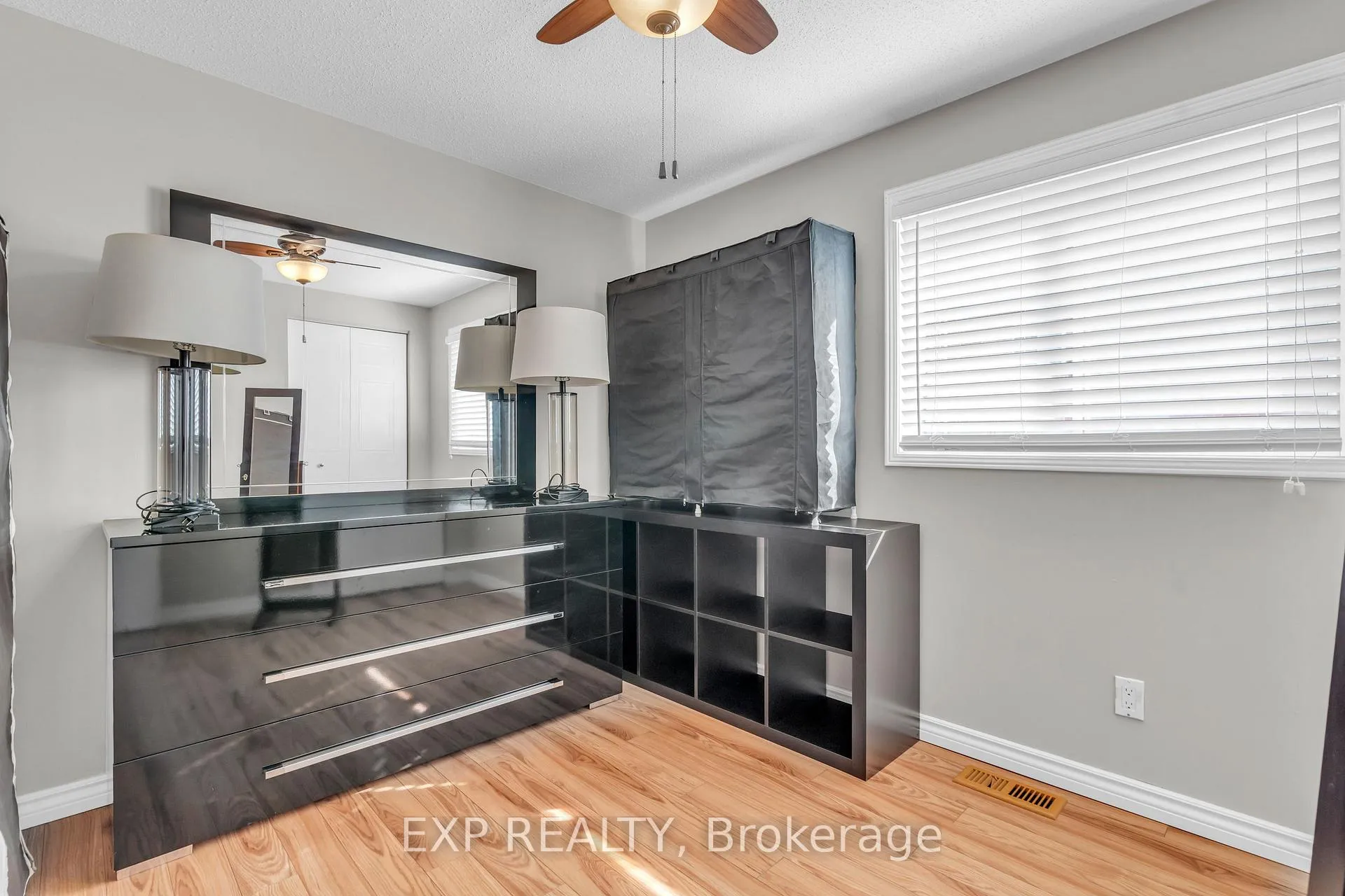 Photo 20 of Unit Unit A, 669 Pinerow Crescent, Waterloo — HOMEH