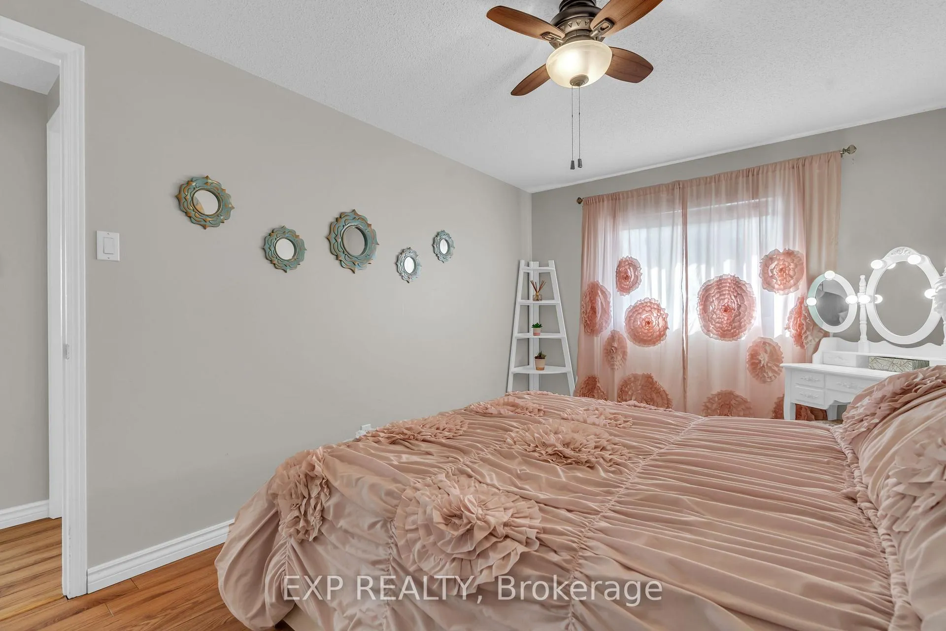 Photo 26 of Unit Unit A, 669 Pinerow Crescent, Waterloo — HOMEH