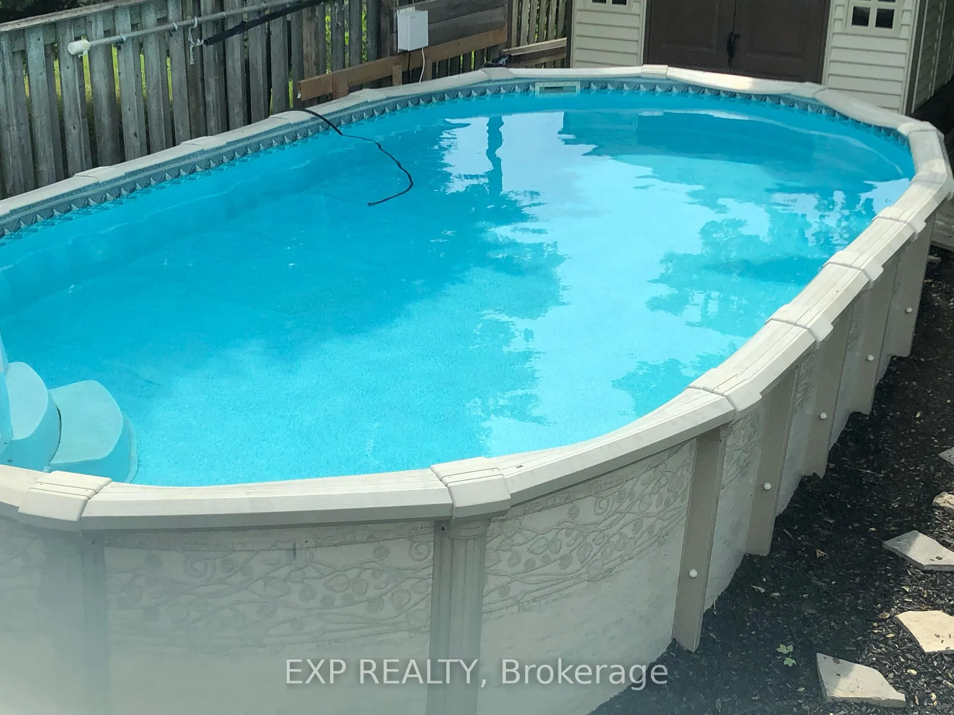 Photo 44 of Unit Unit A, 669 Pinerow Crescent, Waterloo — HOMEH