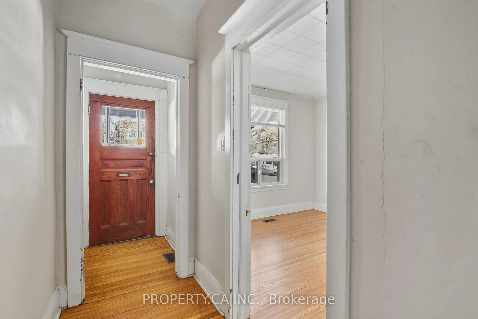 Photo 5 of 46 Rainsford Road, Toronto, The Beaches — HOMEH