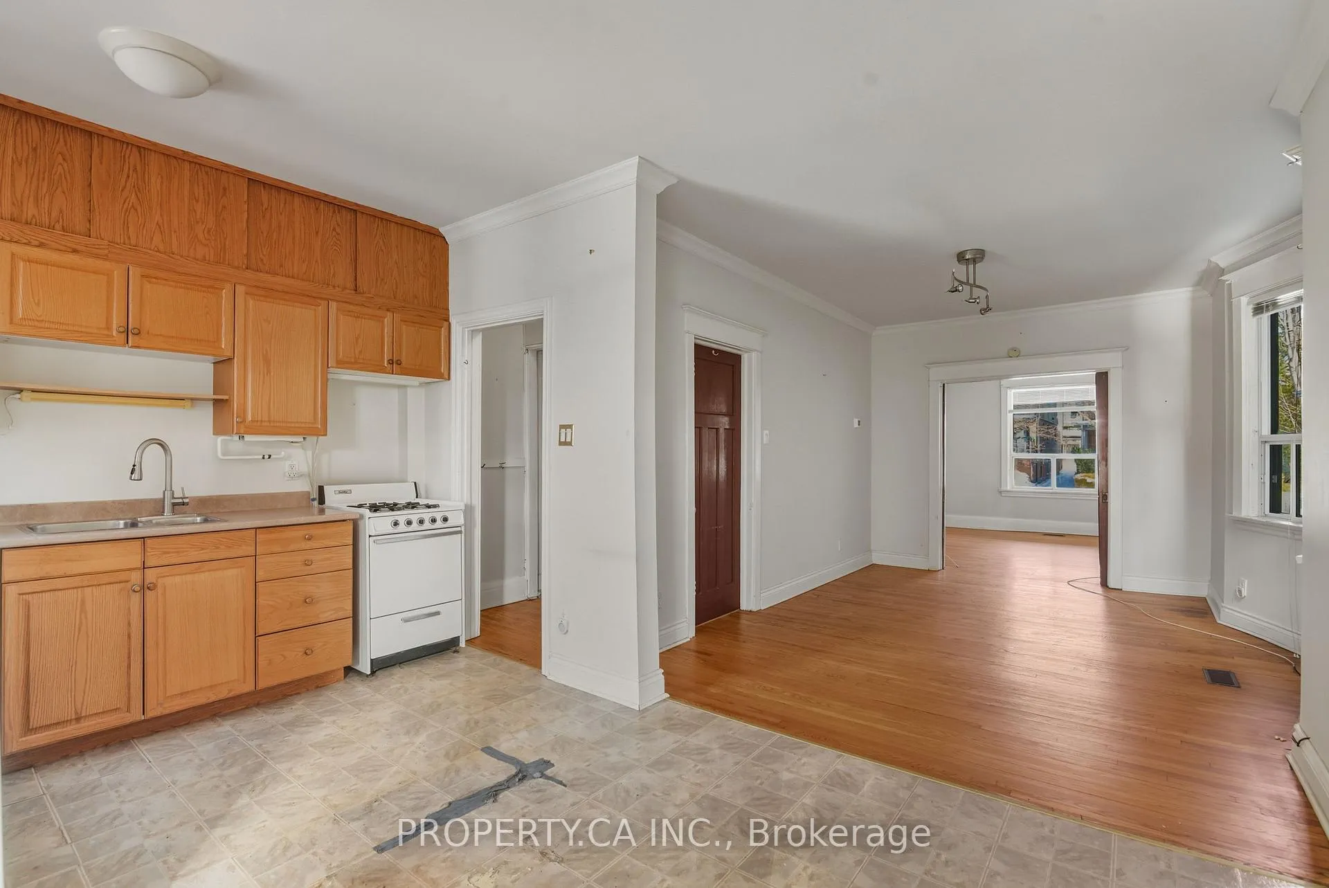Photo 15 of 46 Rainsford Road, Toronto, The Beaches — HOMEH
