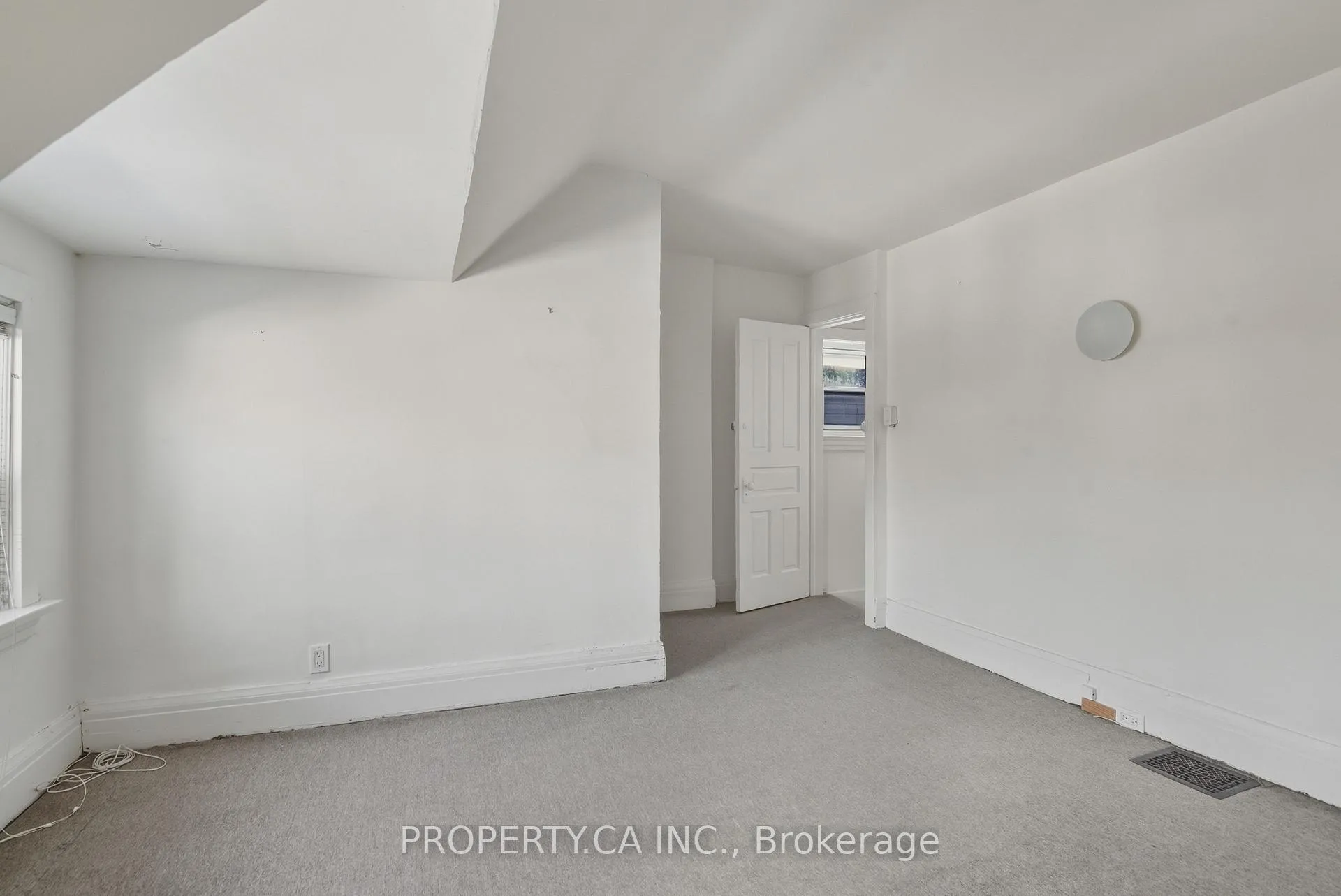 Photo 33 of 46 Rainsford Road, Toronto, The Beaches — HOMEH