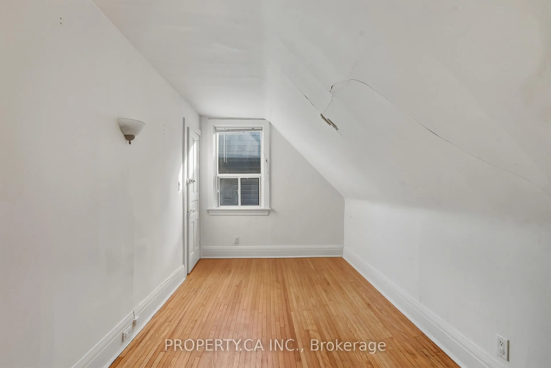 Photo 34 of 46 Rainsford Road, Toronto, The Beaches — HOMEH