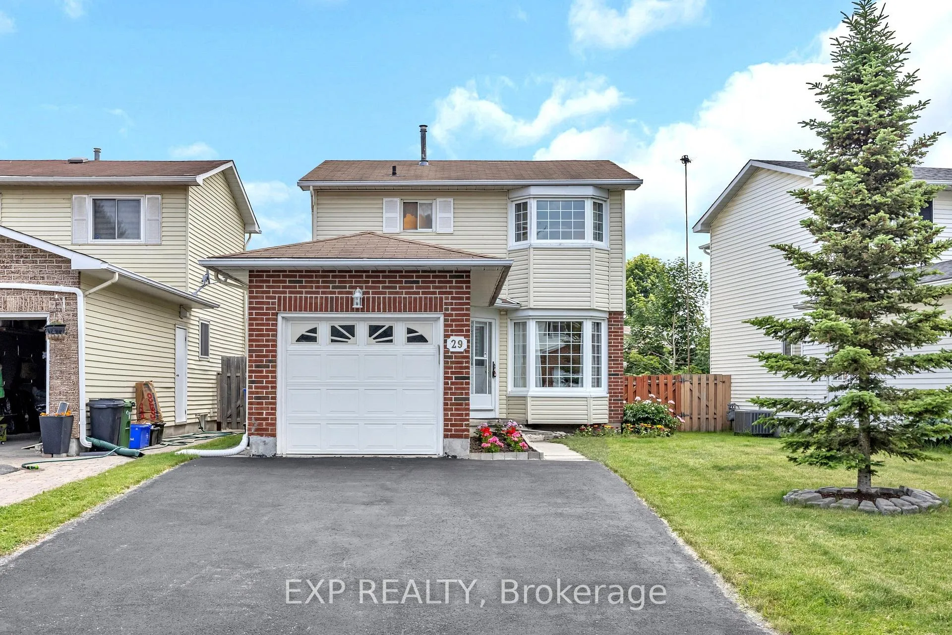 Photo 1 of 29 Gowrie Drive, Ottawa, Kanata - Glencairn/Hazeldean — HOMEH