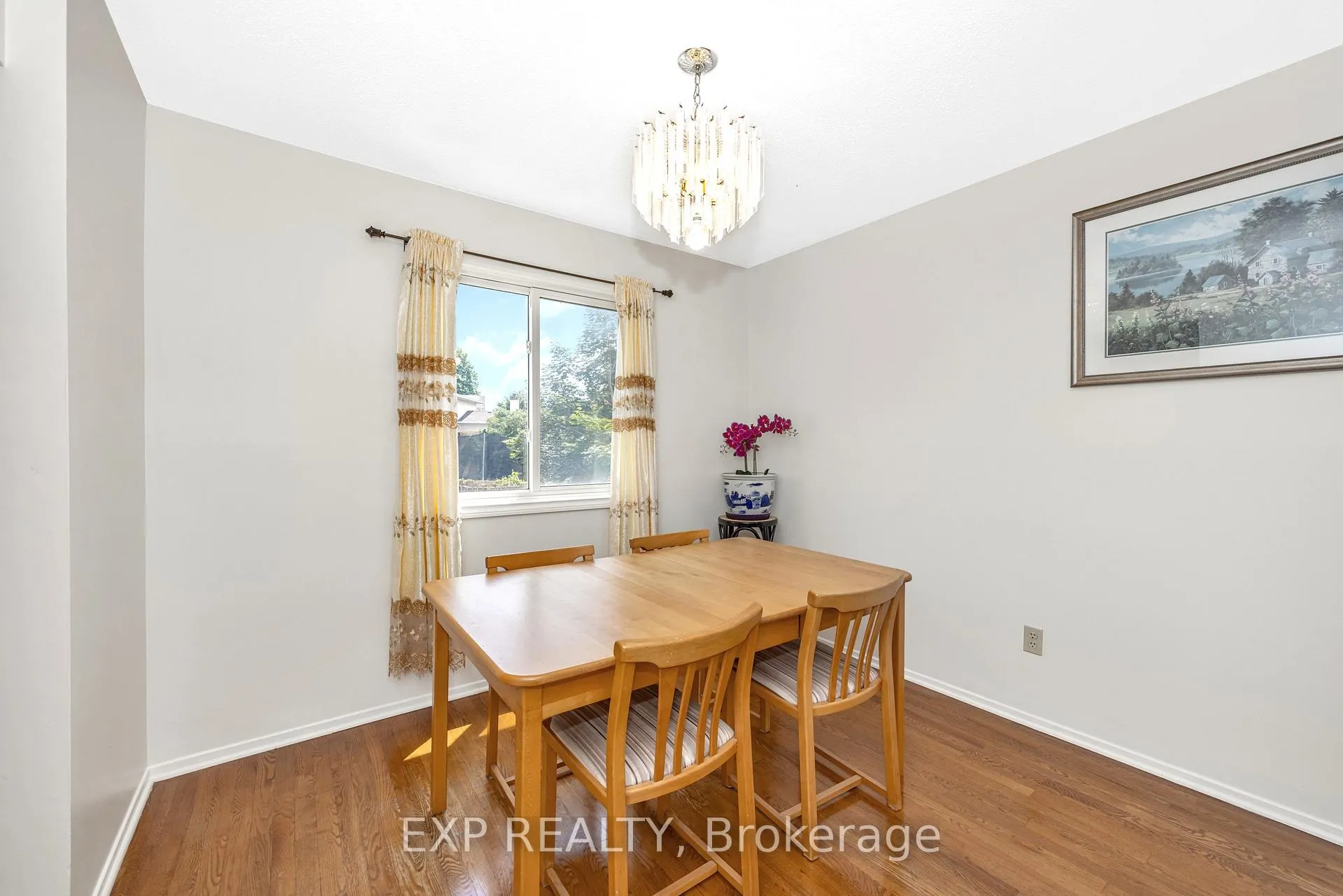 Photo 14 of 29 Gowrie Drive, Ottawa, Kanata - Glencairn/Hazeldean — HOMEH