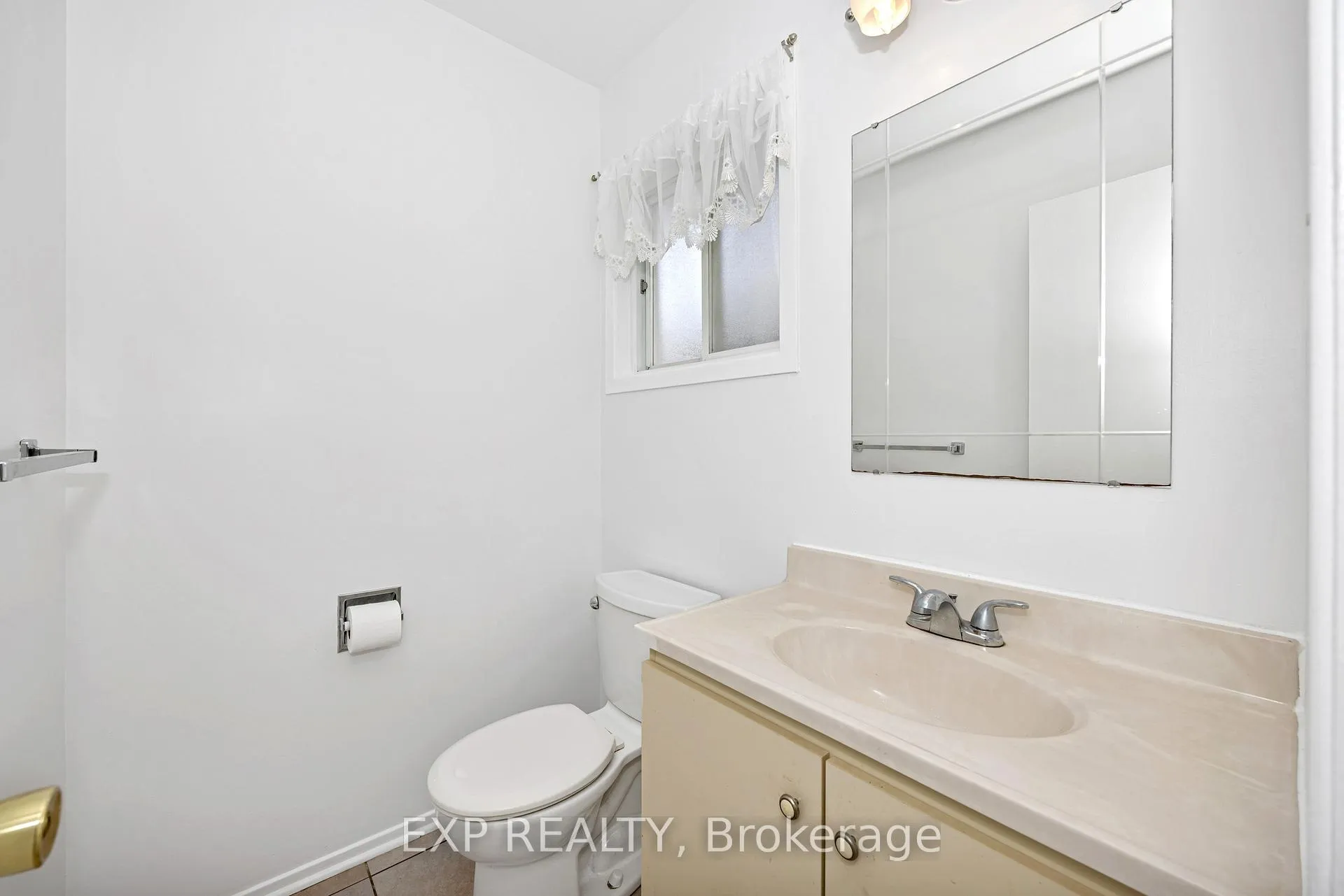 Photo 22 of 29 Gowrie Drive, Ottawa, Kanata - Glencairn/Hazeldean — HOMEH