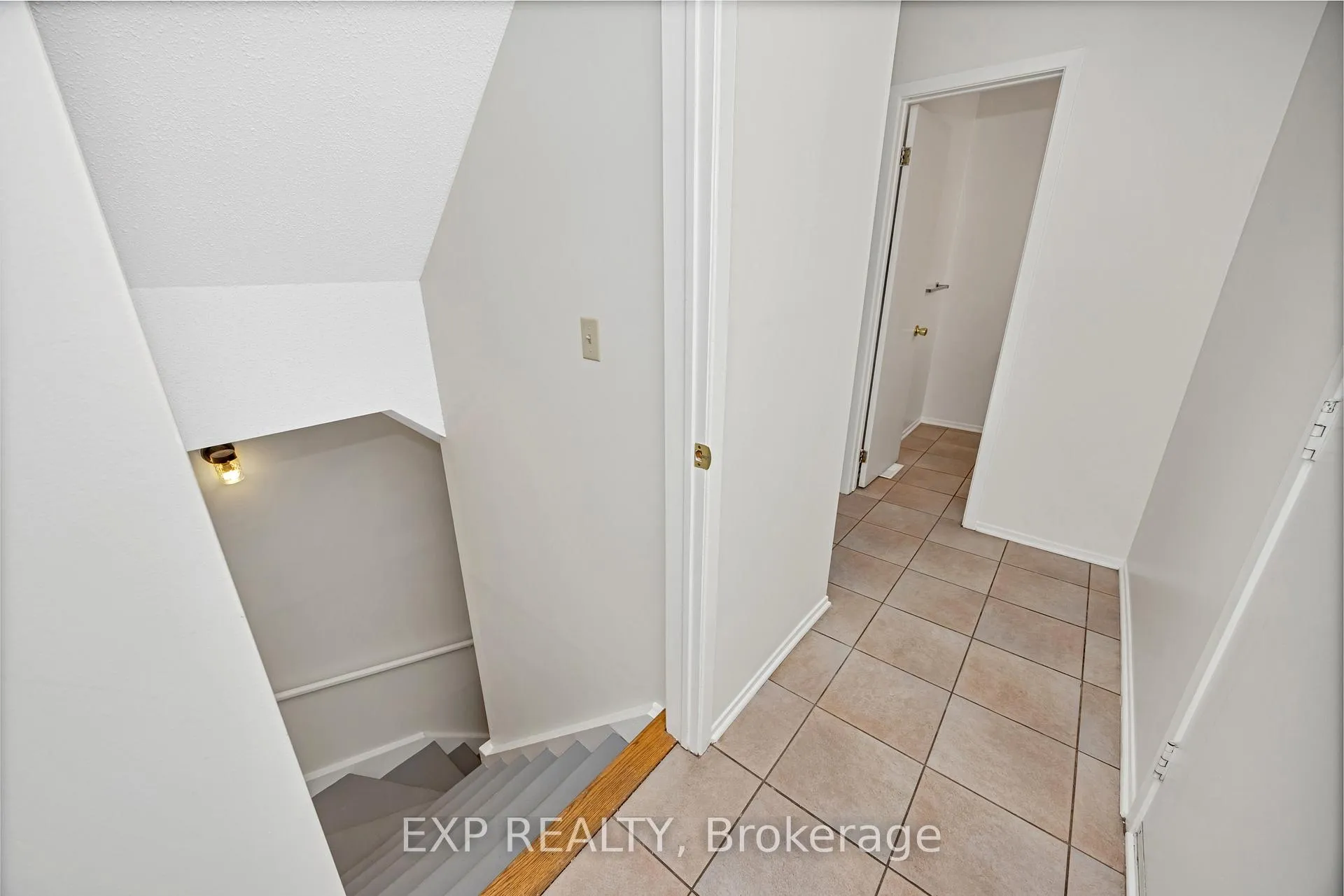Photo 35 of 29 Gowrie Drive, Ottawa, Kanata - Glencairn/Hazeldean — HOMEH