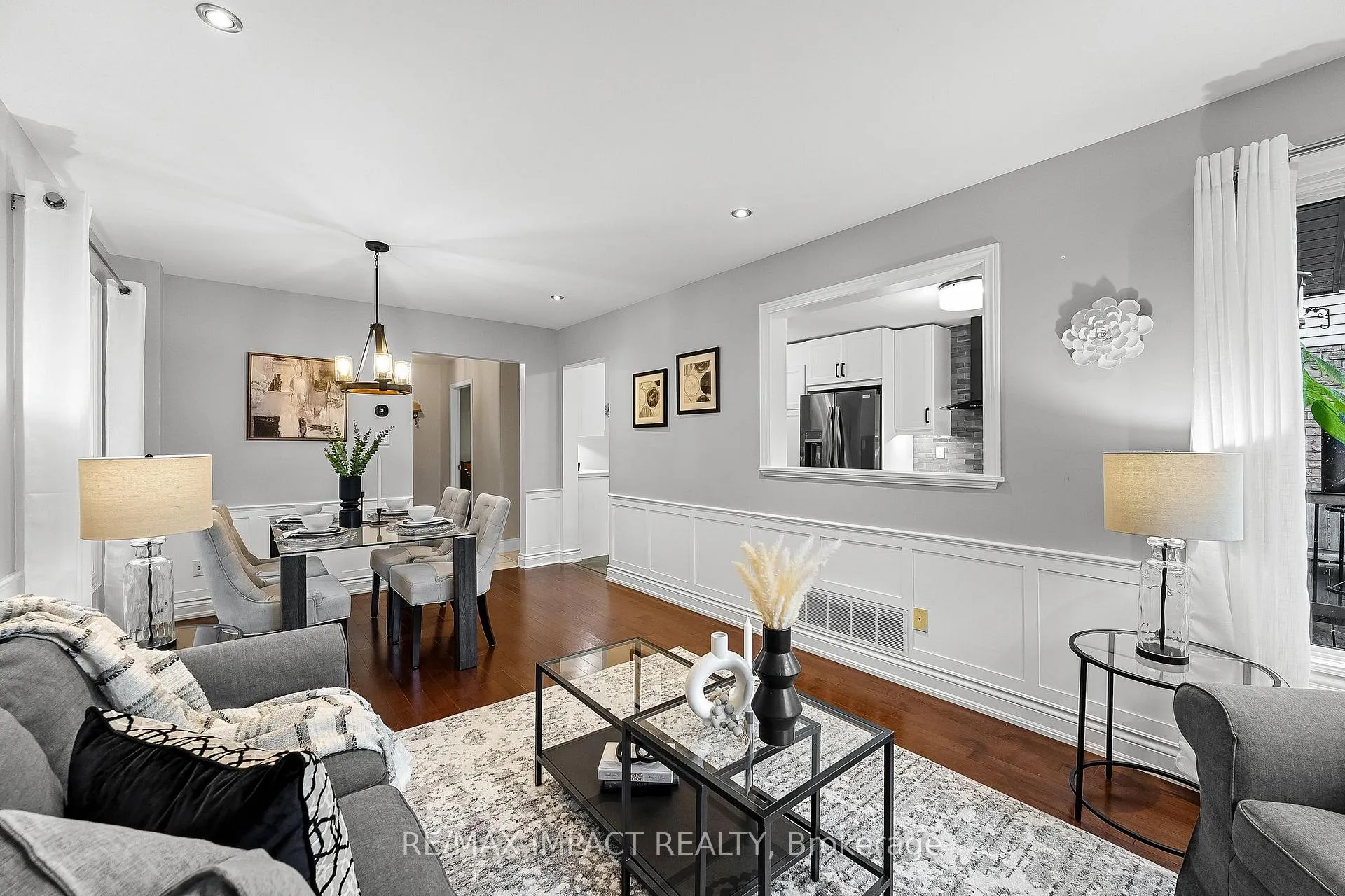 Photo 10 of 46 Windham Crescent, Clarington, Courtice — HOMEH