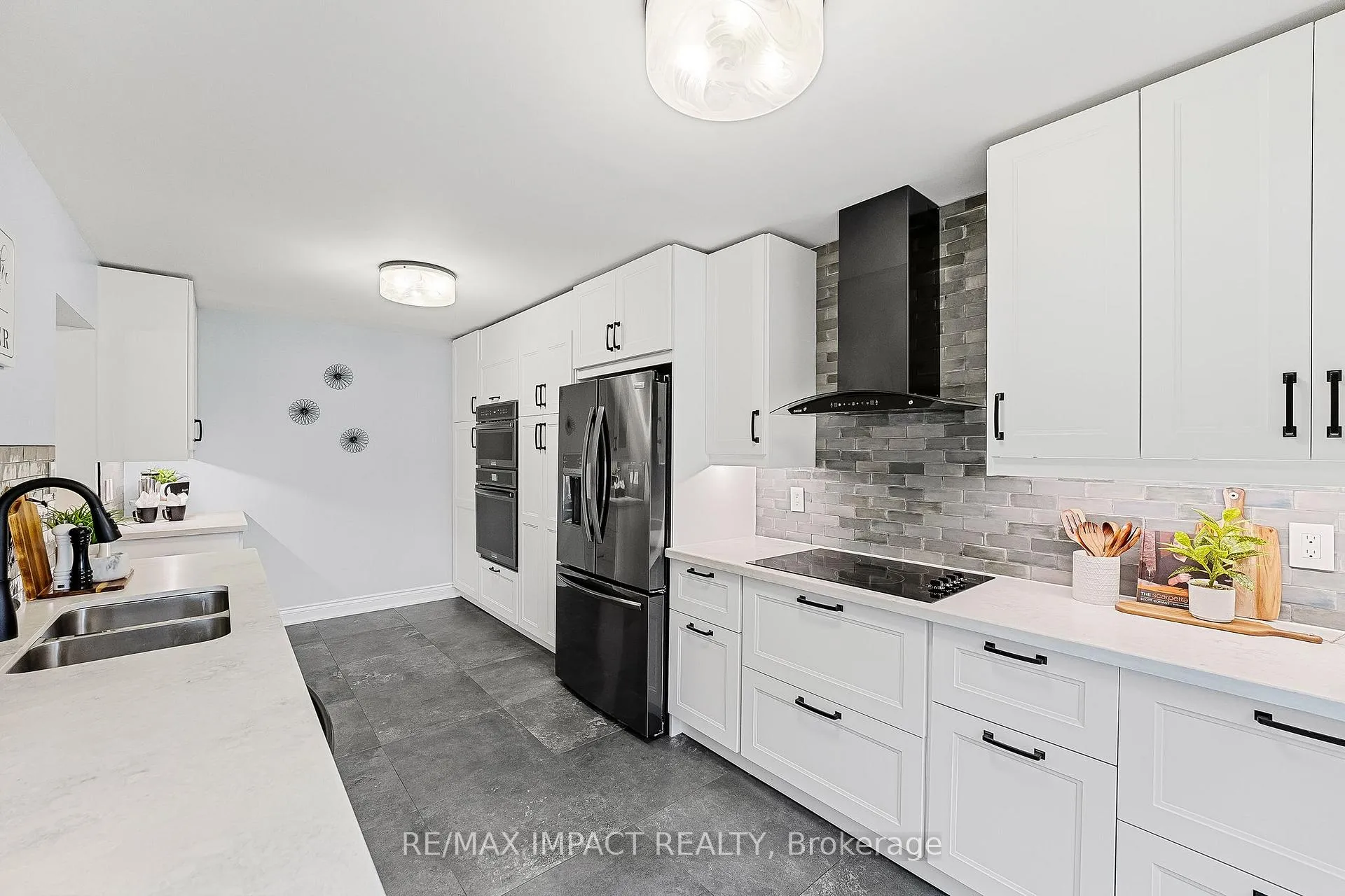 Photo 16 of 46 Windham Crescent, Clarington, Courtice — HOMEH