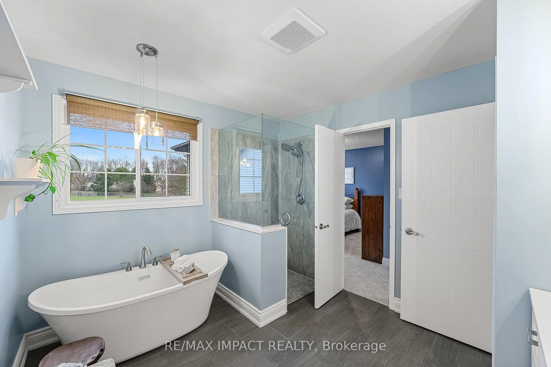 Photo 27 of 46 Windham Crescent, Clarington, Courtice — HOMEH