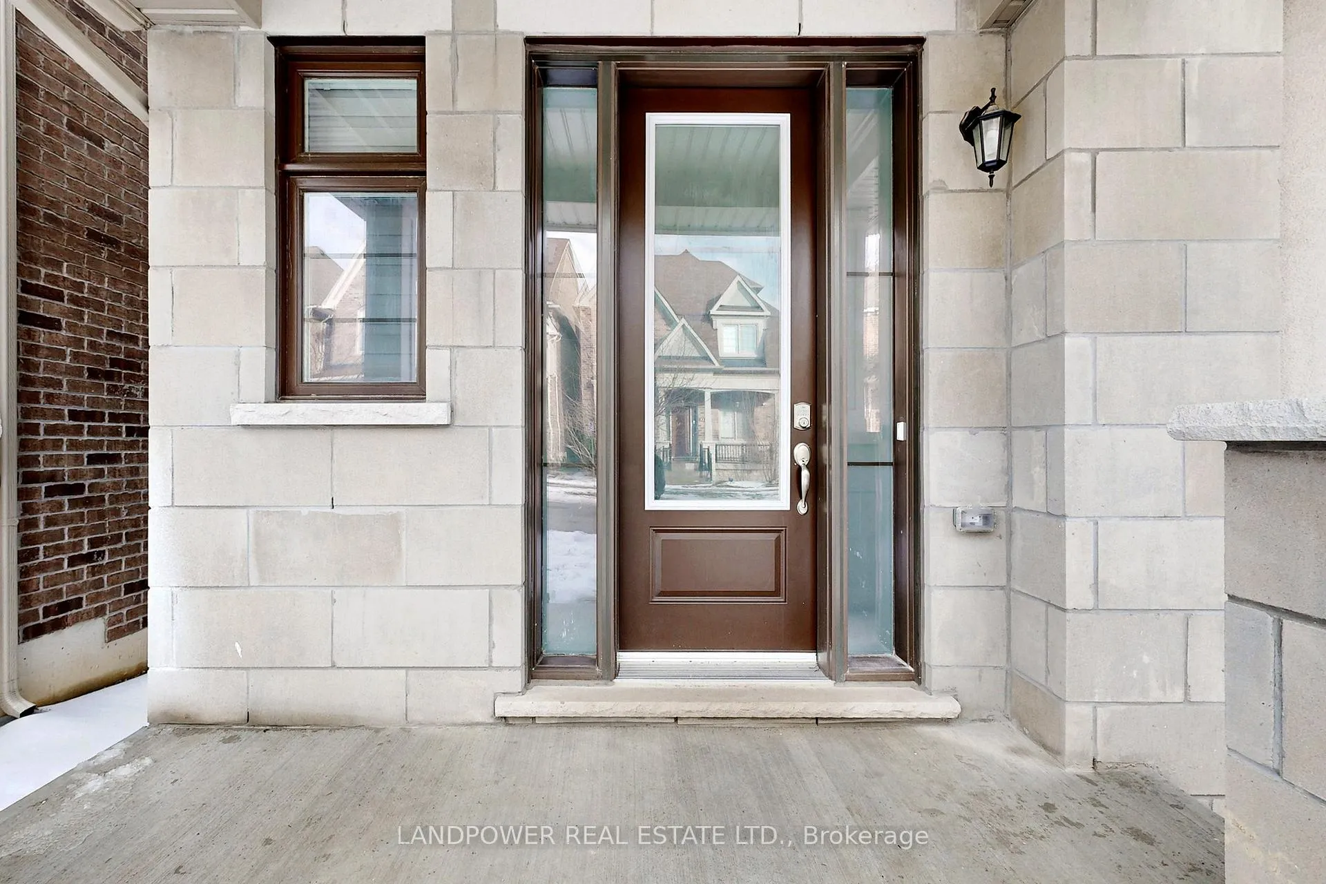 Photo 2 of 13 Parkstone Road, Markham, Angus Glen — HOMEH