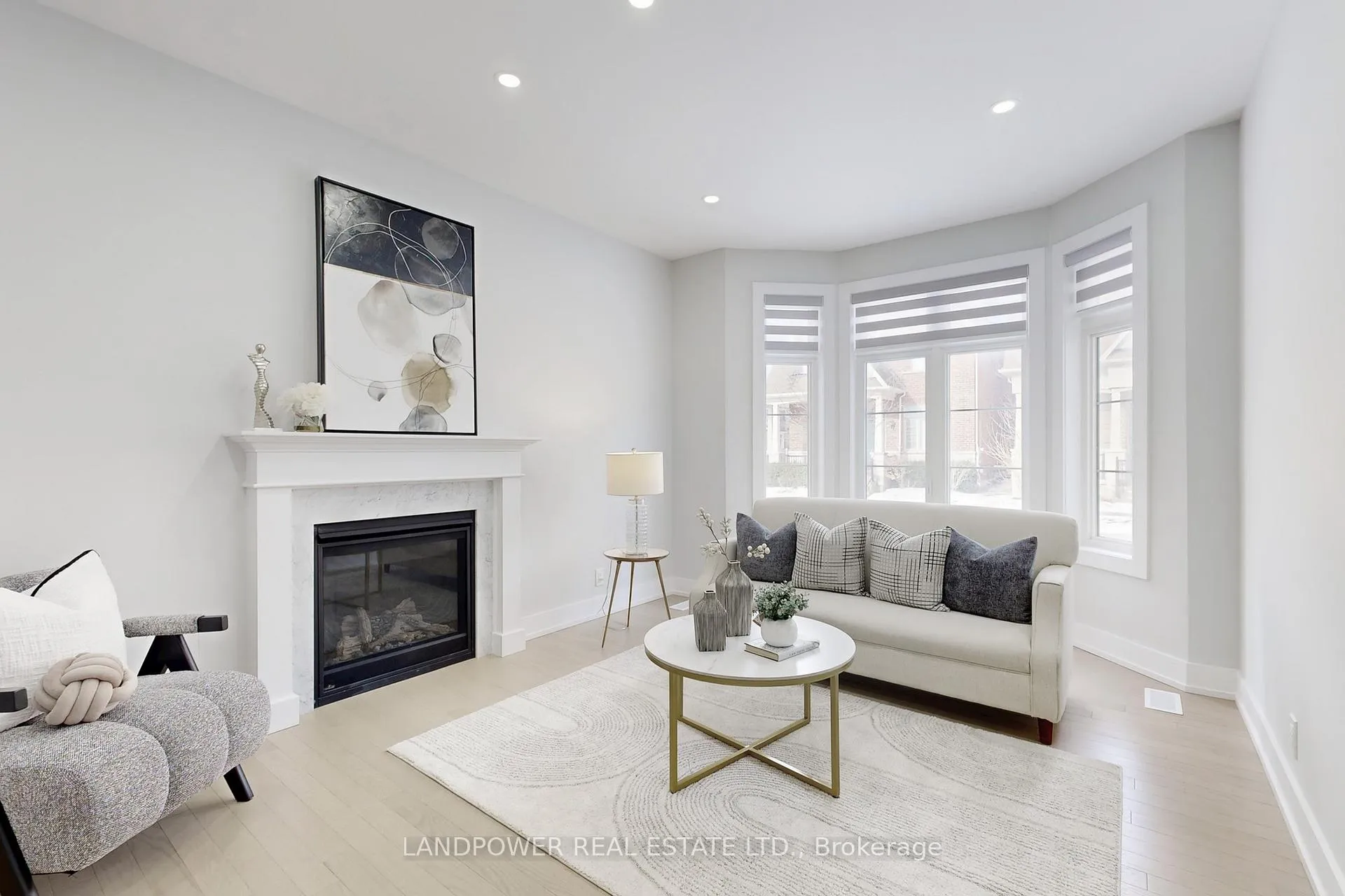 Photo 3 of 13 Parkstone Road, Markham, Angus Glen — HOMEH