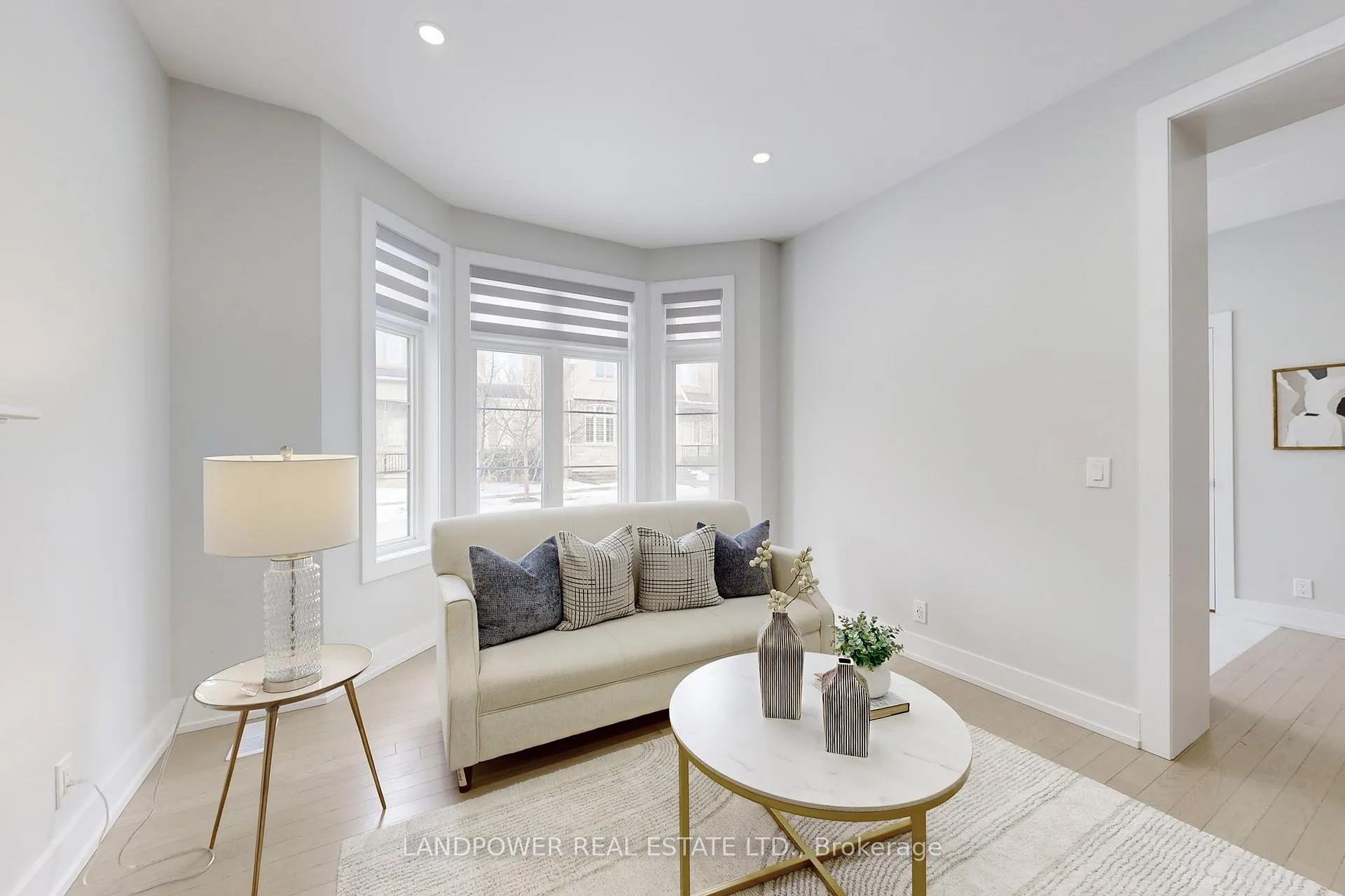 Photo 5 of 13 Parkstone Road, Markham, Angus Glen — HOMEH