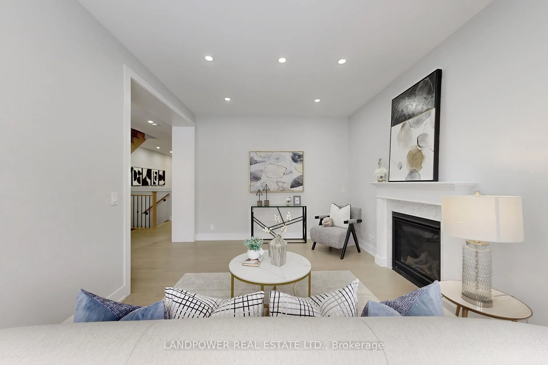 Photo 8 of 13 Parkstone Road, Markham, Angus Glen — HOMEH