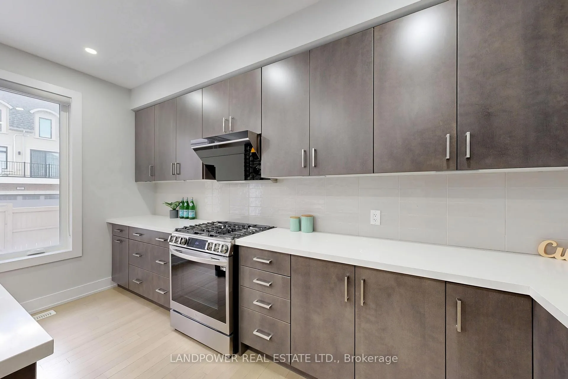 Photo 10 of 13 Parkstone Road, Markham, Angus Glen — HOMEH