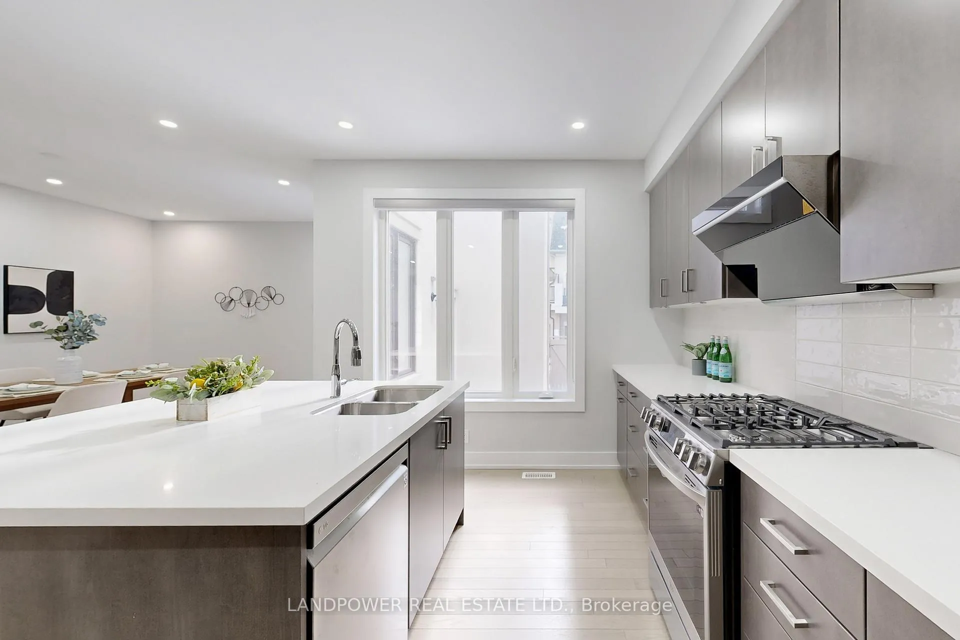 Photo 11 of 13 Parkstone Road, Markham, Angus Glen — HOMEH