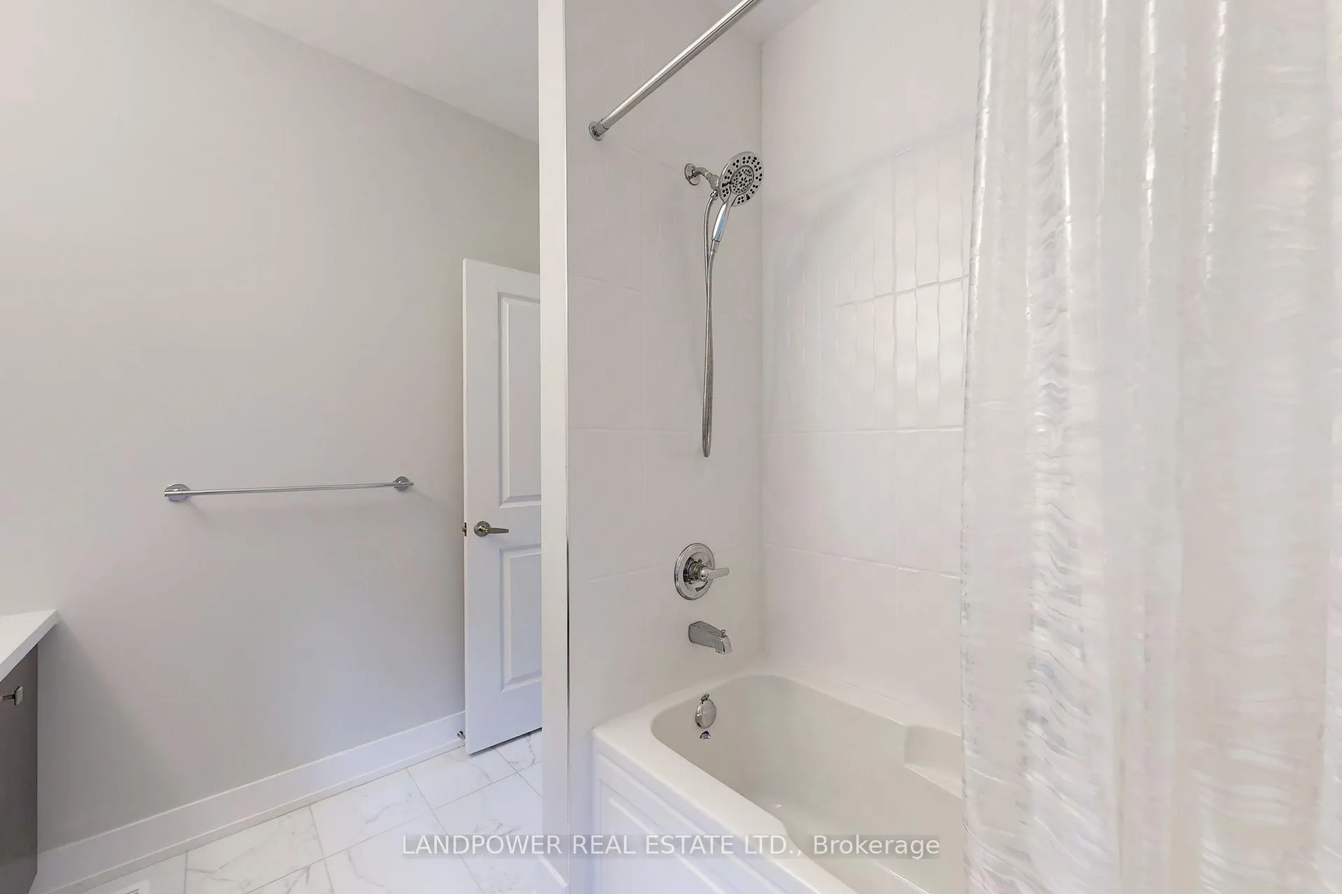Photo 45 of 13 Parkstone Road, Markham, Angus Glen — HOMEH
