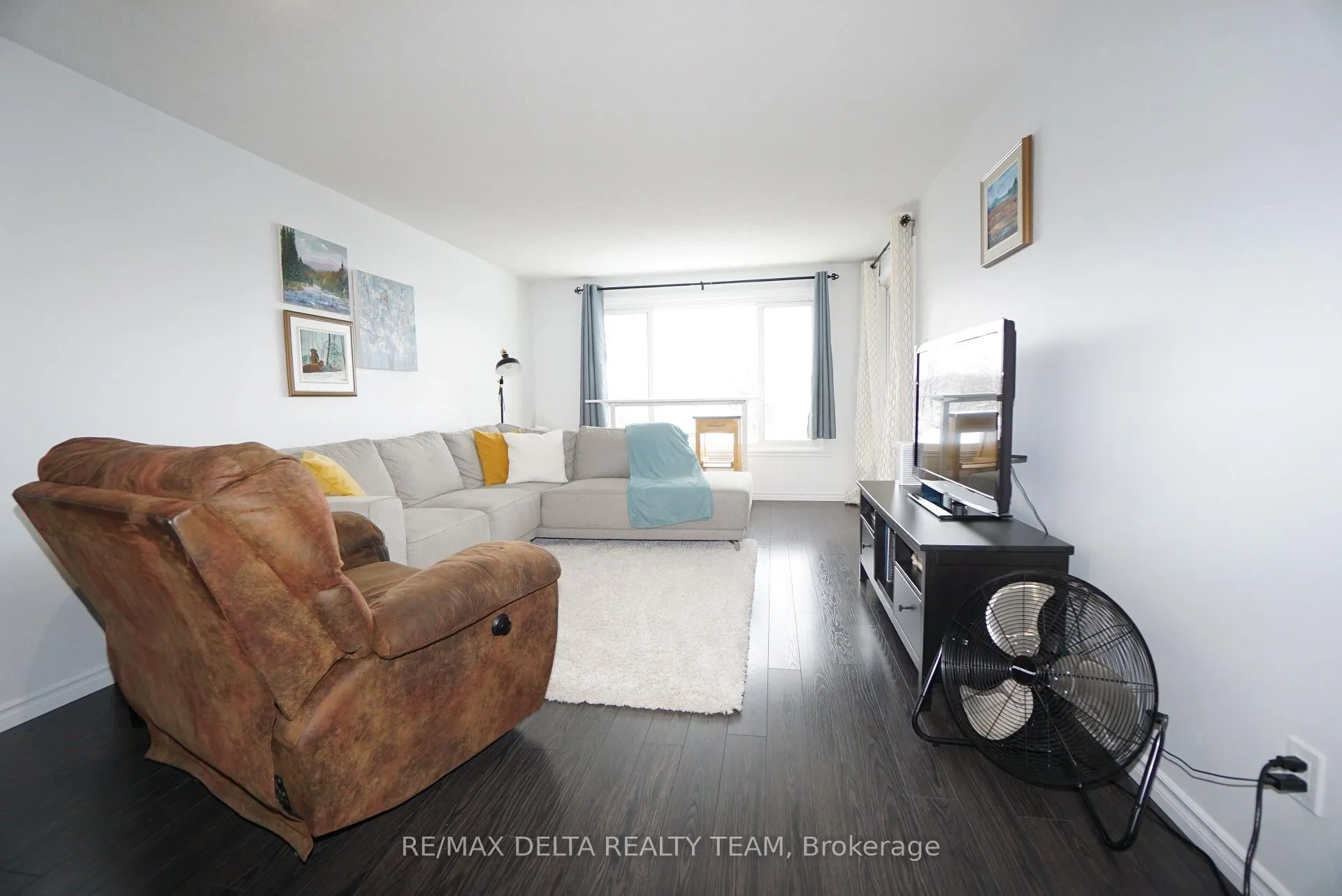 Photo 6 of Unit 412, 6376 Bilberry Drive, Ottawa, Orleans Wood — HOMEH