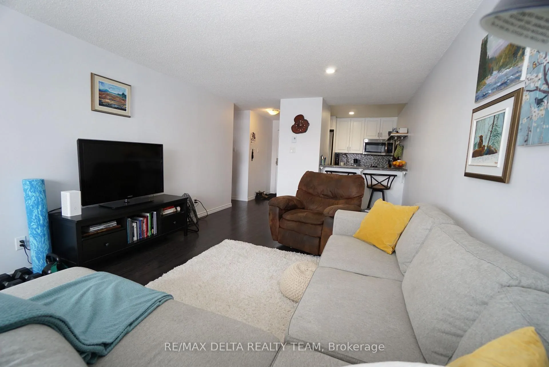 Photo 10 of Unit 412, 6376 Bilberry Drive, Ottawa, Orleans Wood — HOMEH