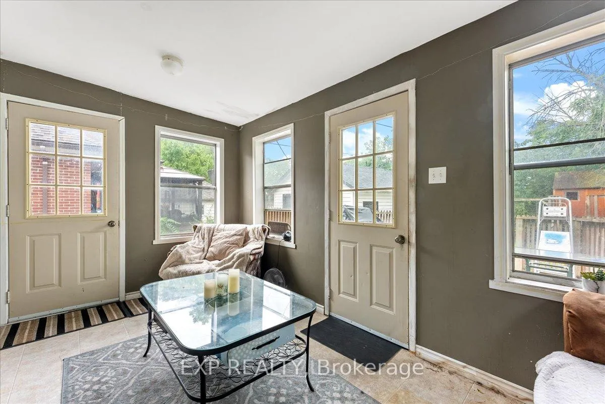 Photo 24 of 225 Mcgill Street, Peterborough, Otonabee Ward 1 — HOMEH