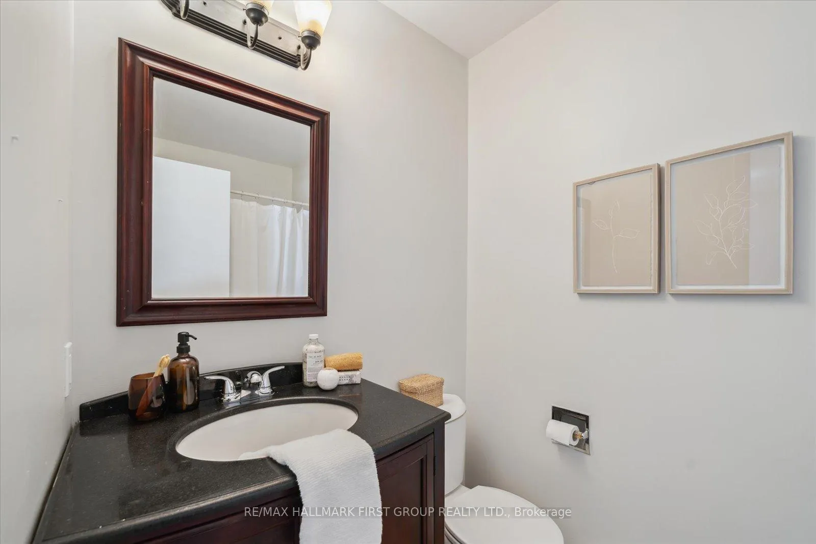 Photo 13 of 175 Londonderry Street, Oshawa, Vanier — HOMEH