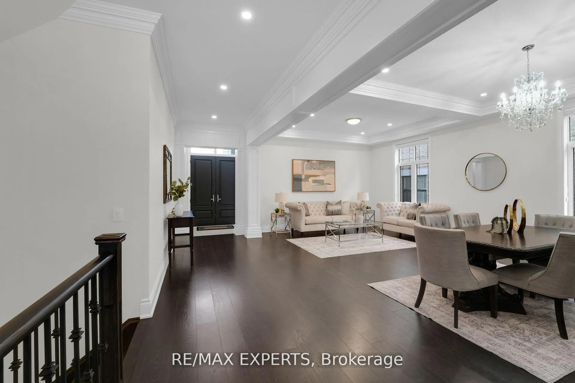 Photo 8 of 136 Lady Jessica Drive, Vaughan, Patterson — HOMEH