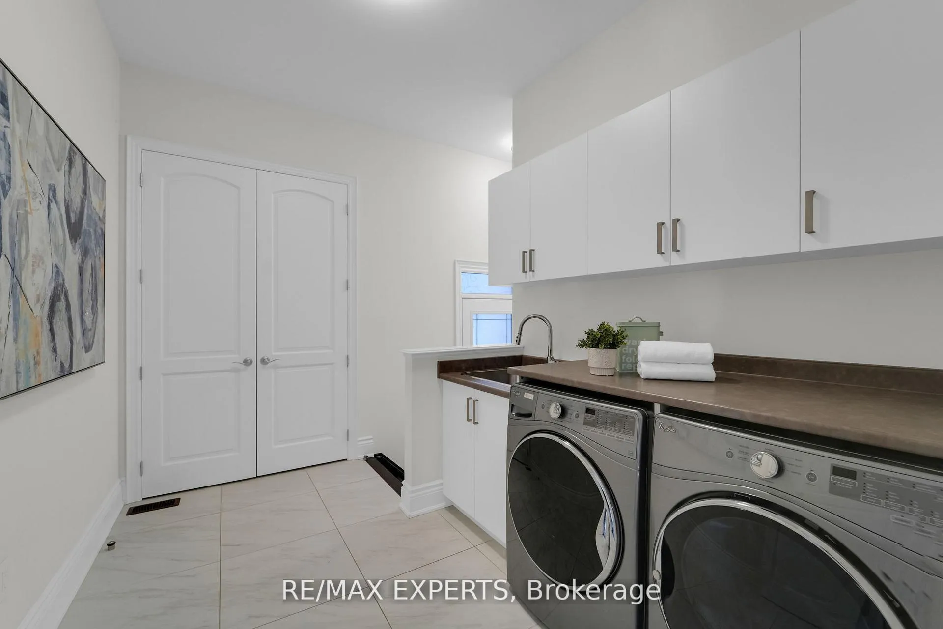 Photo 20 of 136 Lady Jessica Drive, Vaughan, Patterson — HOMEH
