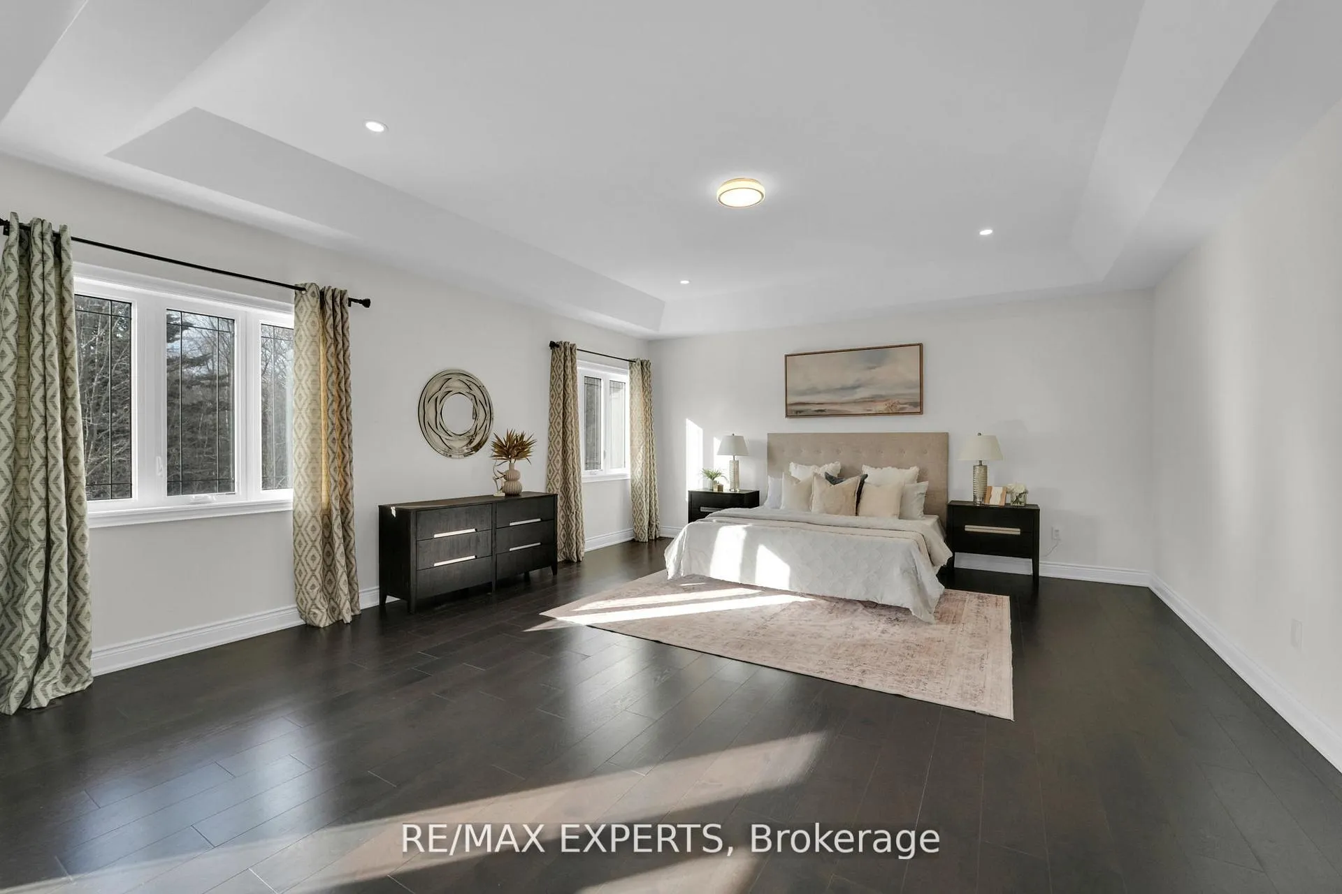 Photo 23 of 136 Lady Jessica Drive, Vaughan, Patterson — HOMEH