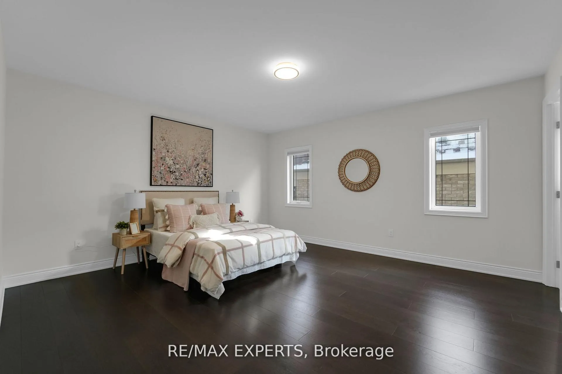 Photo 32 of 136 Lady Jessica Drive, Vaughan, Patterson — HOMEH